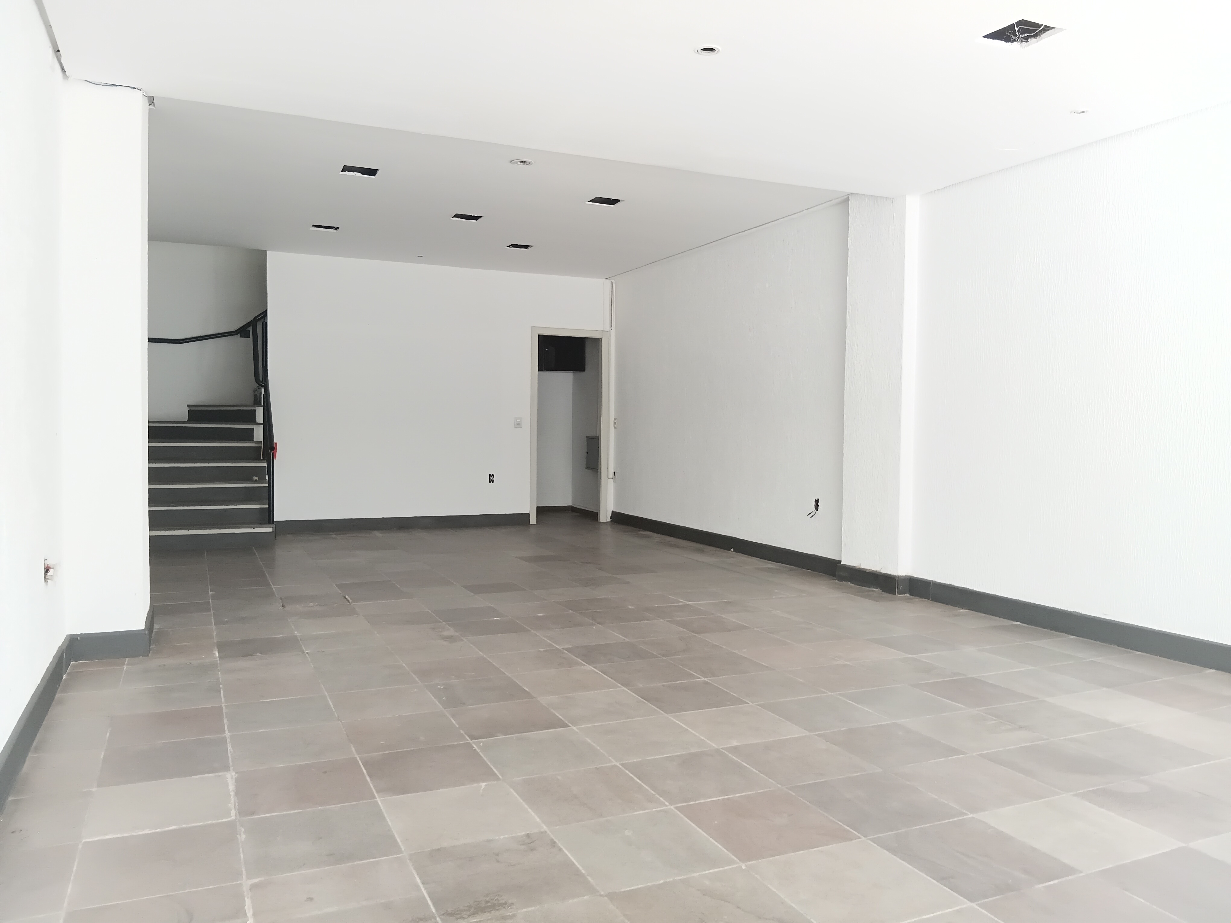 Loja para alugar com 156m² no bairro Menino Deus em Porto Alegre - Foto 5
