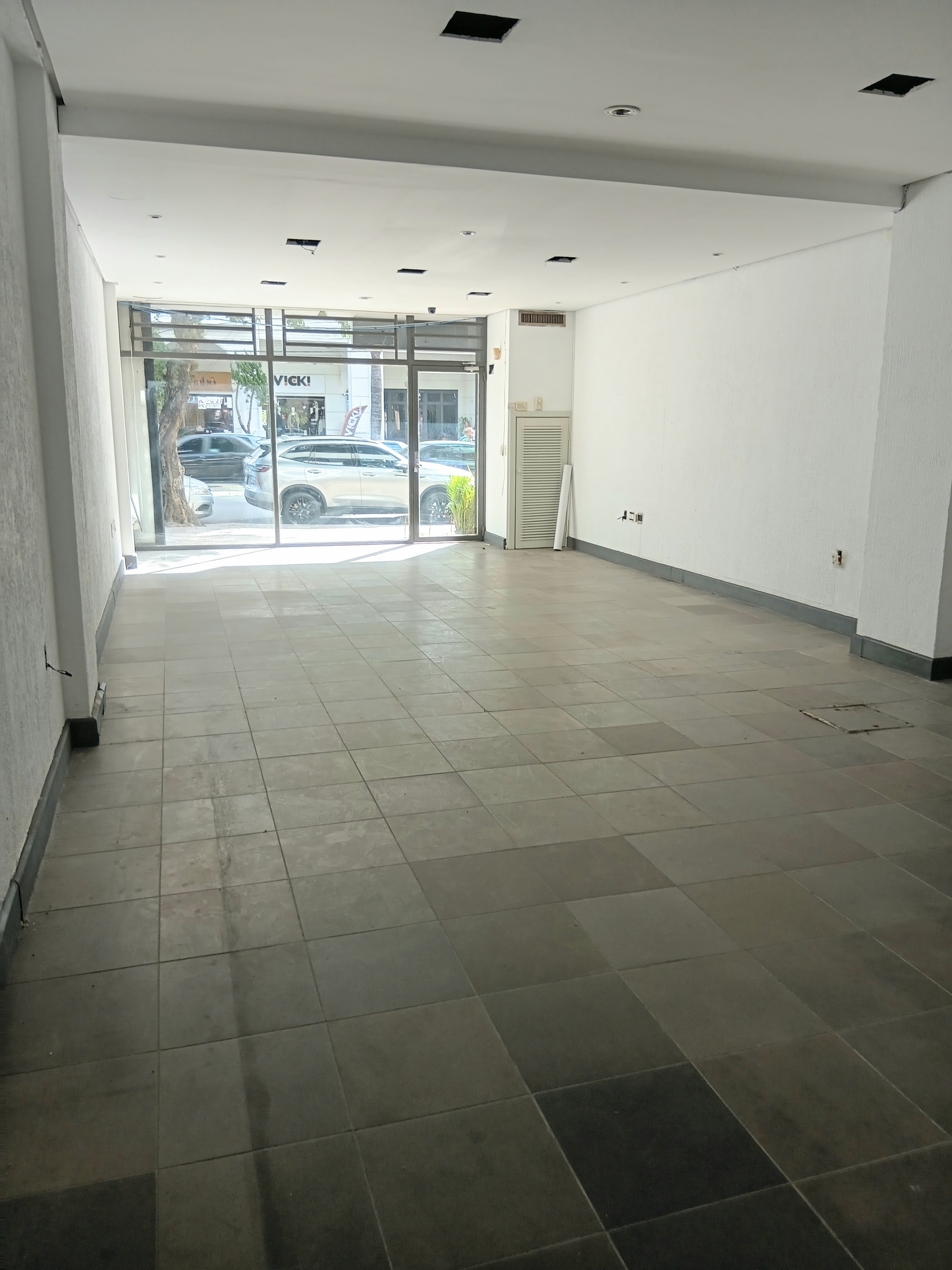 Loja para alugar com 156m² no bairro Menino Deus em Porto Alegre - Foto 11
