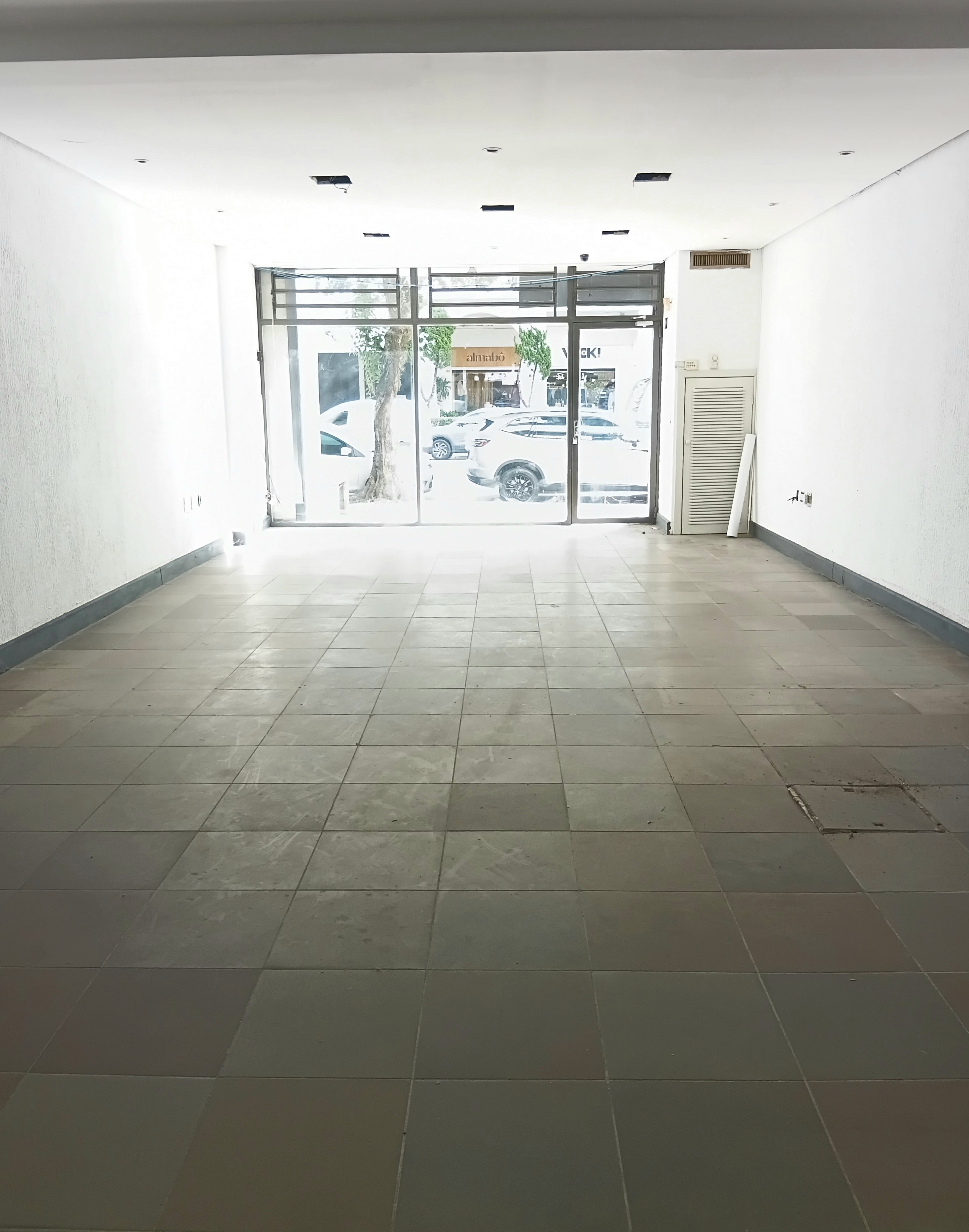 Loja para alugar com 156m² no bairro Menino Deus em Porto Alegre - Foto 12