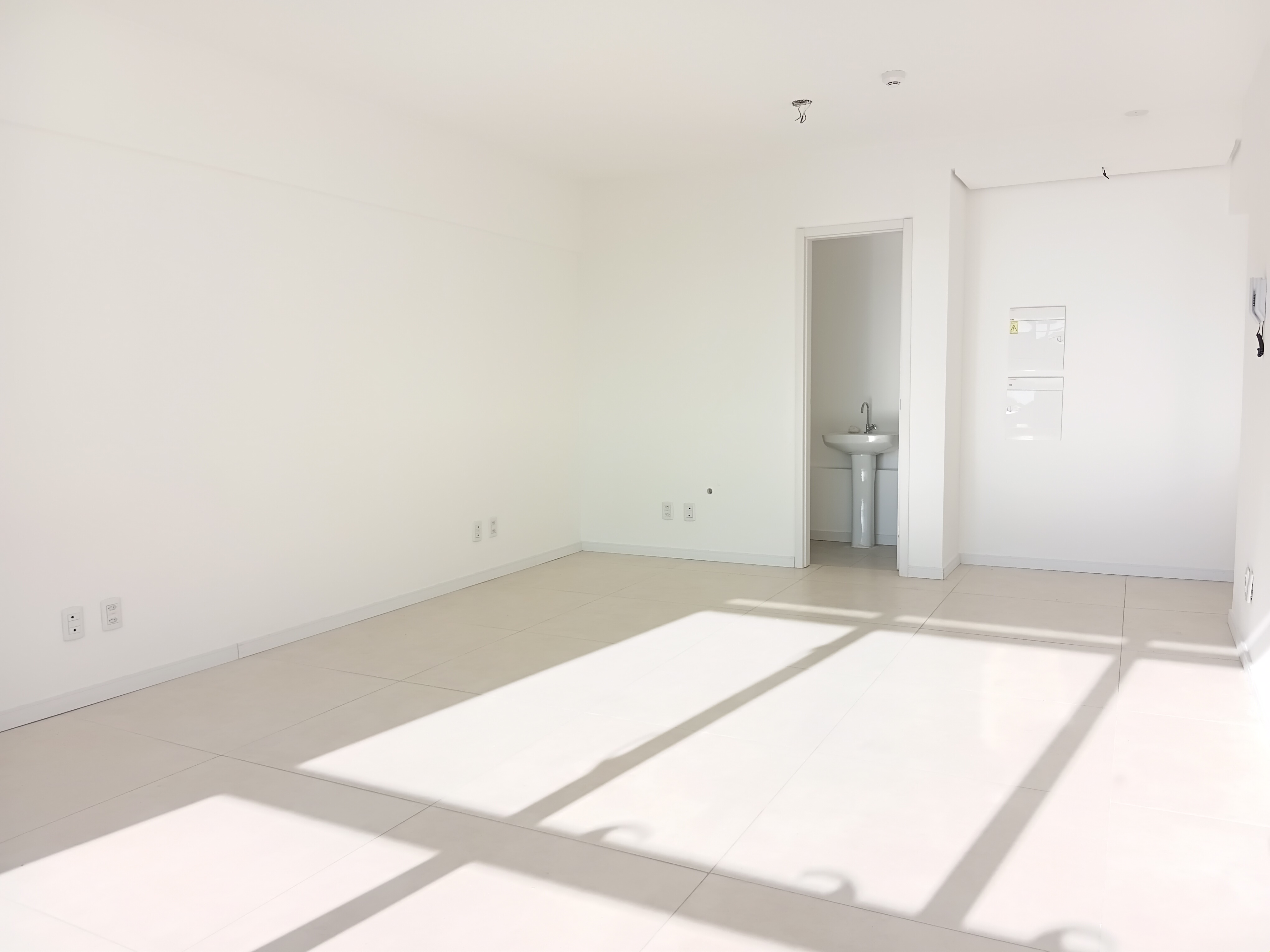 Sala para alugar com 37m², 1 vaga no bairro Praia de Belas em Porto Alegre - Foto 9