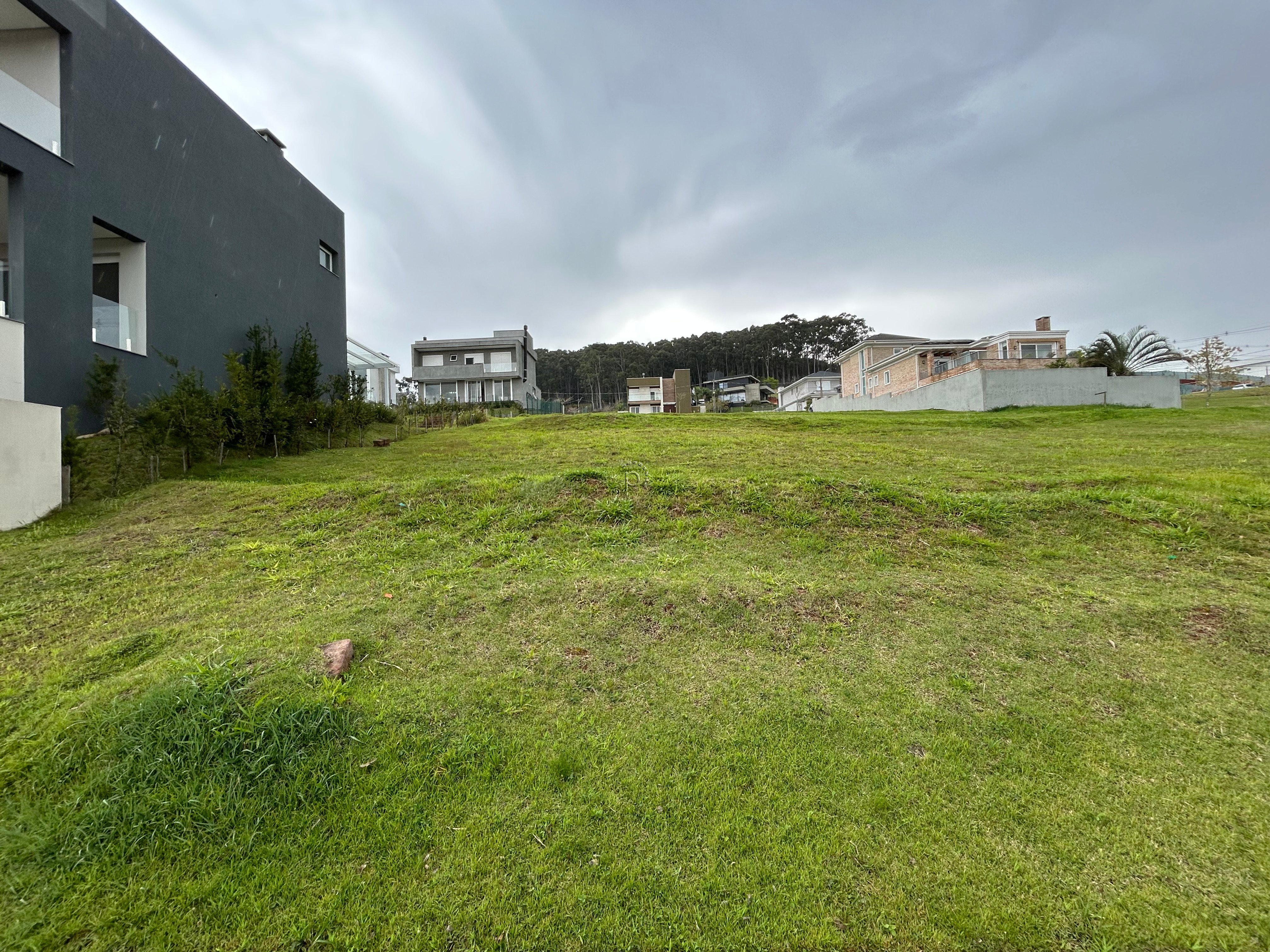 Terreno em Condomínio à venda com 570m² no bairro Alphaville em Porto Alegre