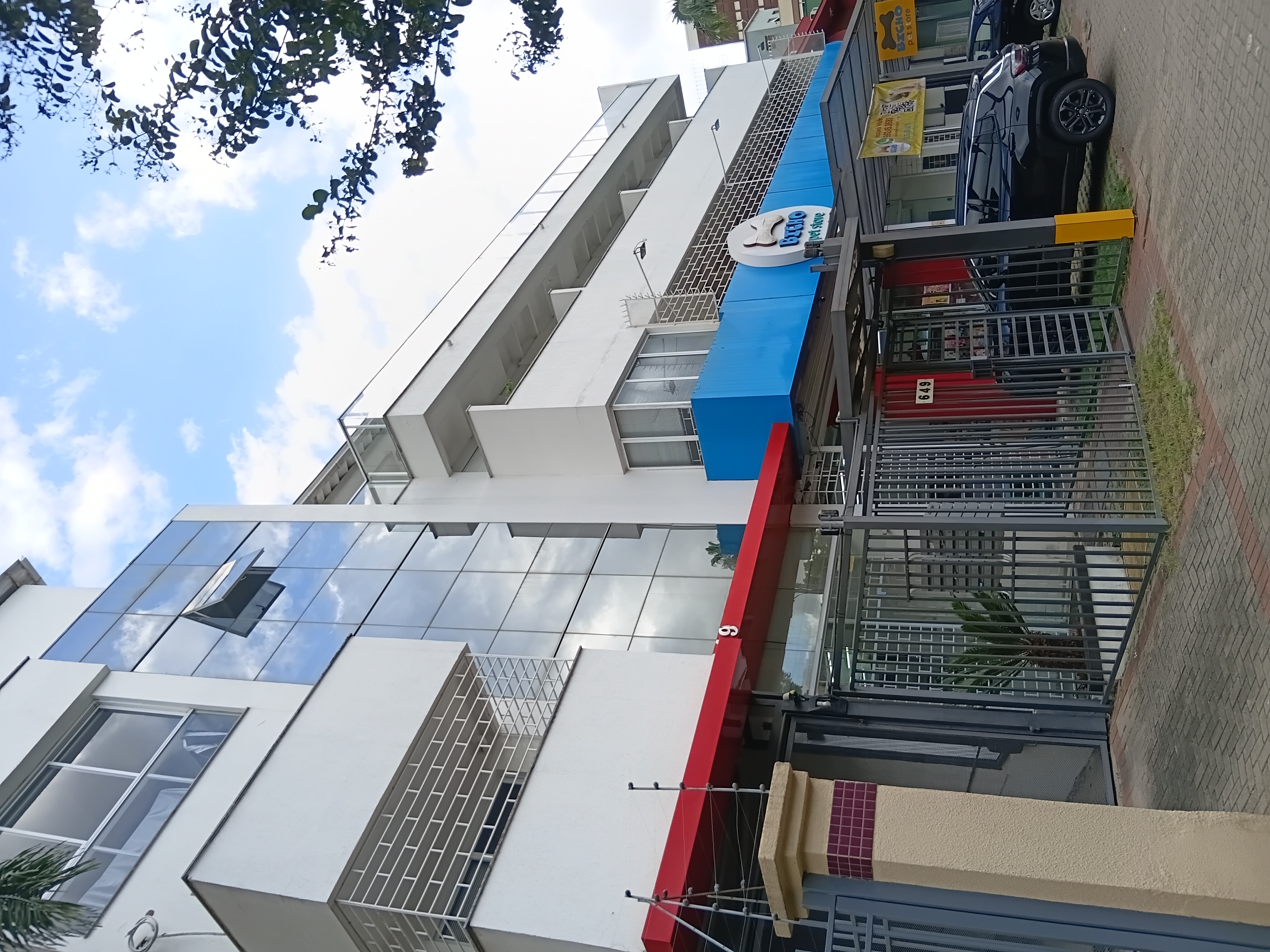 Apartamento para alugar com 43m², 1 quarto no bairro Menino Deus em Porto Alegre - Foto 2