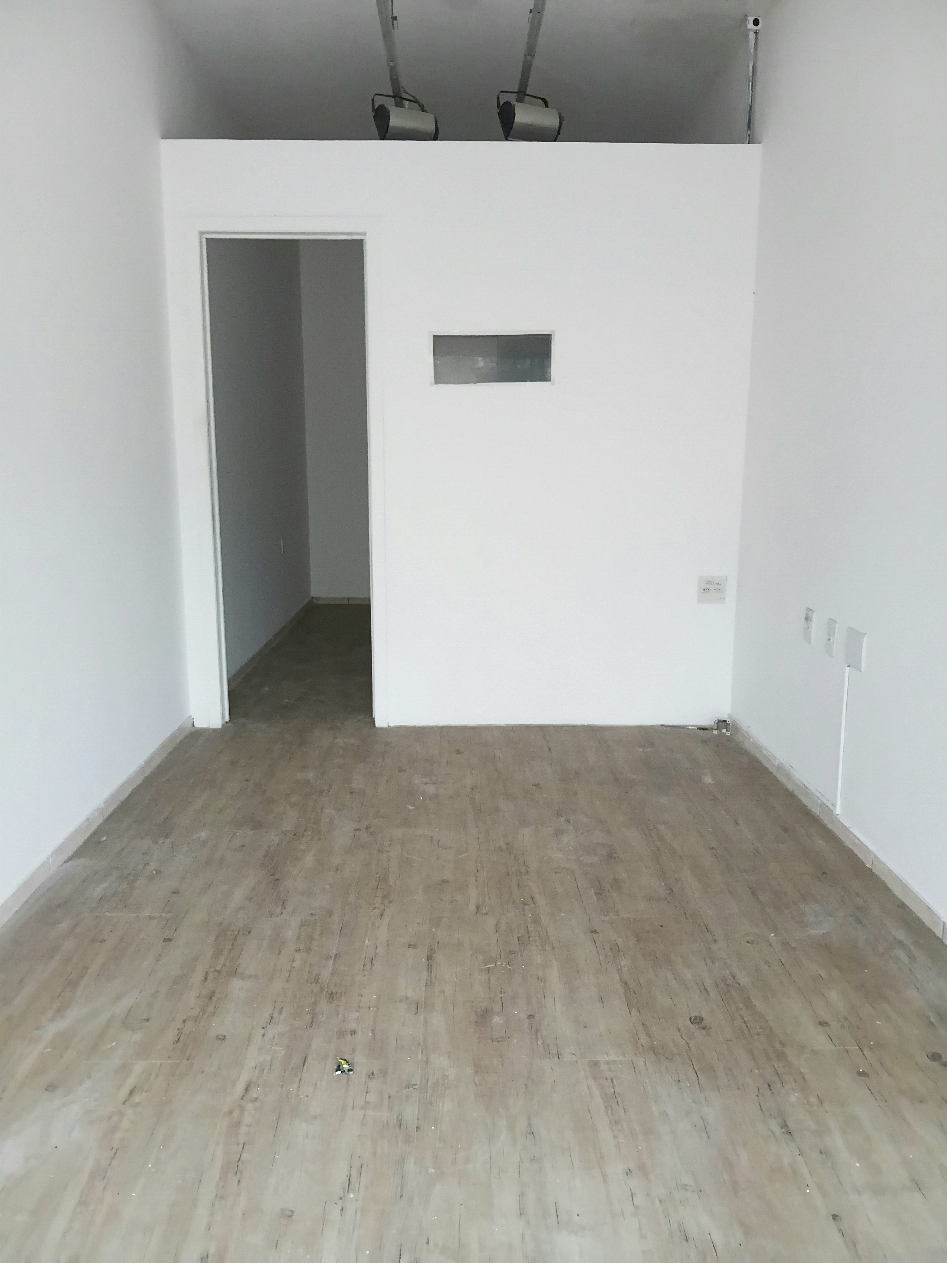 Loja para alugar com 35m² no bairro Menino Deus em Porto Alegre - Foto 2