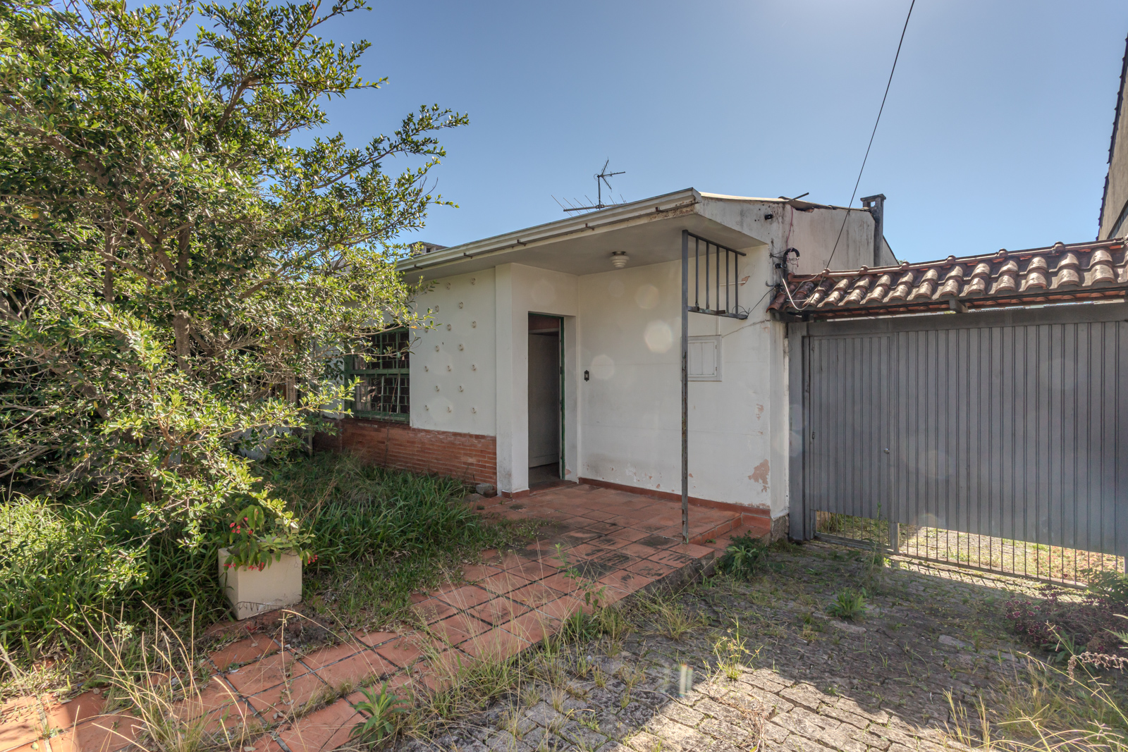 Casa à venda com 196m², 3 quartos, 1 suíte, 6 vagas no bairro Tristeza em Porto Alegre - Foto 17