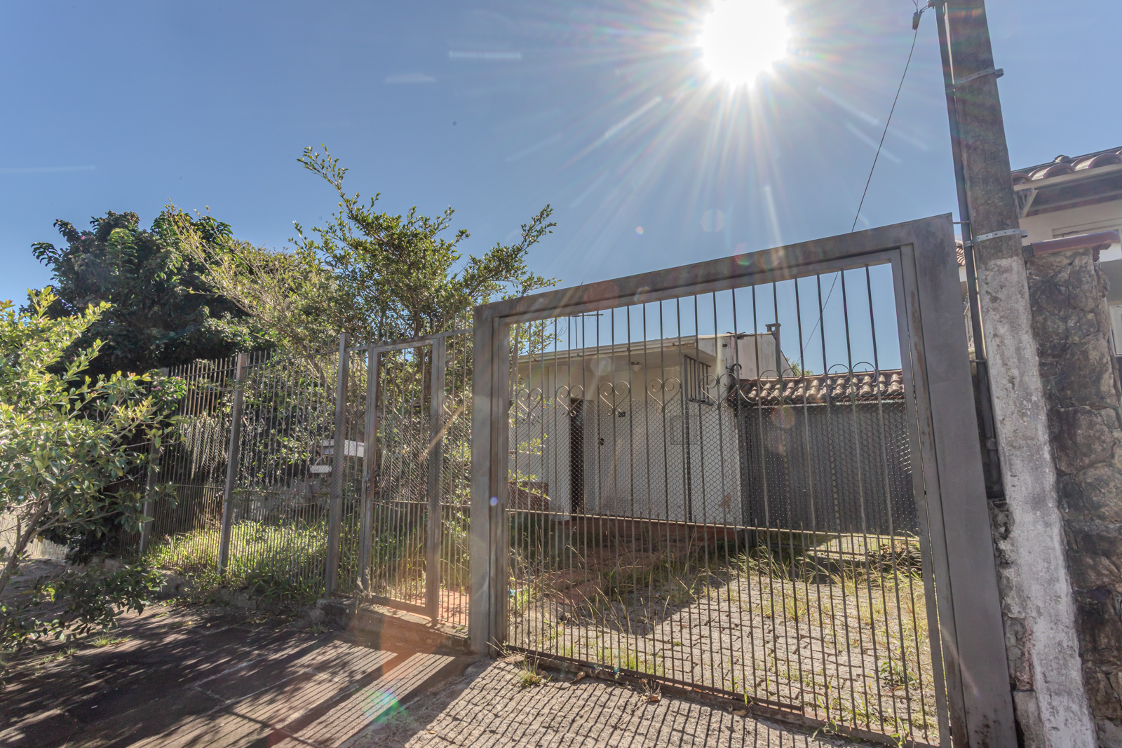 Casa à venda com 196m², 3 quartos, 1 suíte, 6 vagas no bairro Tristeza em Porto Alegre - Foto 16