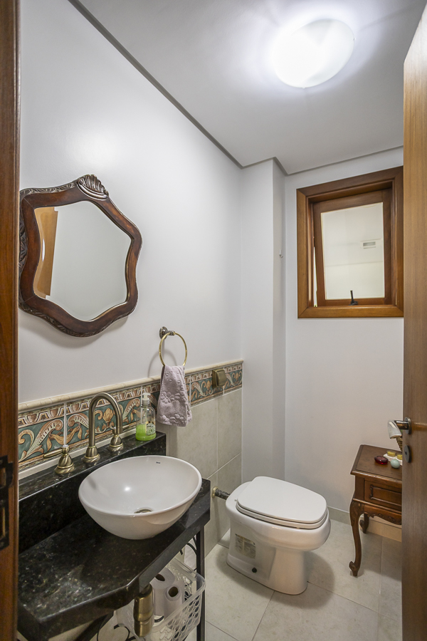 Casa à venda com 293m², 4 quartos, 1 suíte, 6 vagas no bairro Jardim Isabel em Porto Alegre - Foto 8