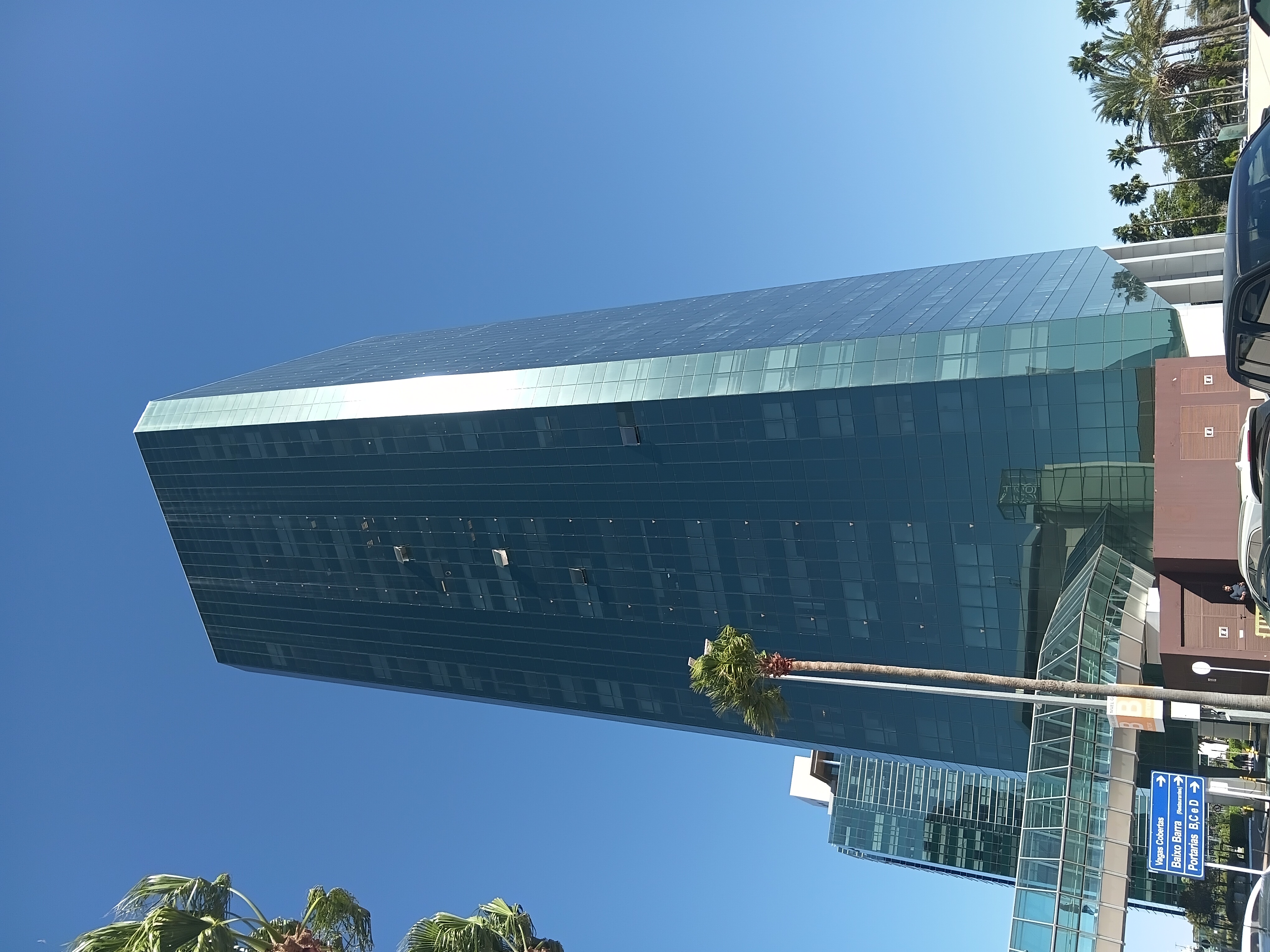 Sala para alugar com 42m², 1 vaga no bairro Cristal em Porto Alegre