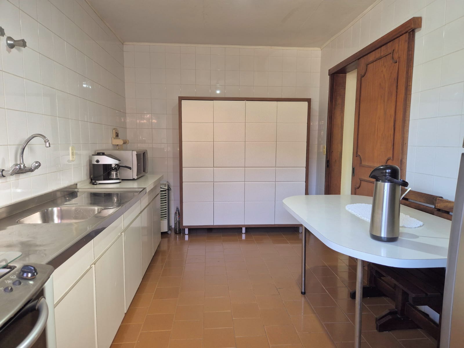 Casa à venda com 354m², 5 quartos, 1 suíte, 10 vagas no bairro Cristal em Porto Alegre - Foto 8