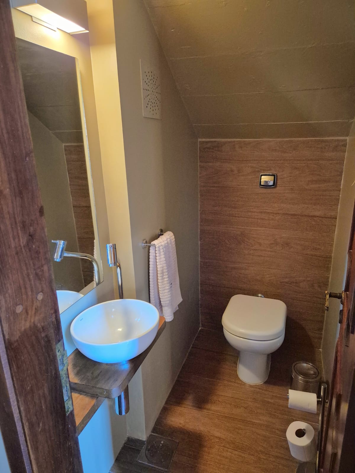 Casa à venda com 354m², 5 quartos, 1 suíte, 10 vagas no bairro Cristal em Porto Alegre - Foto 6