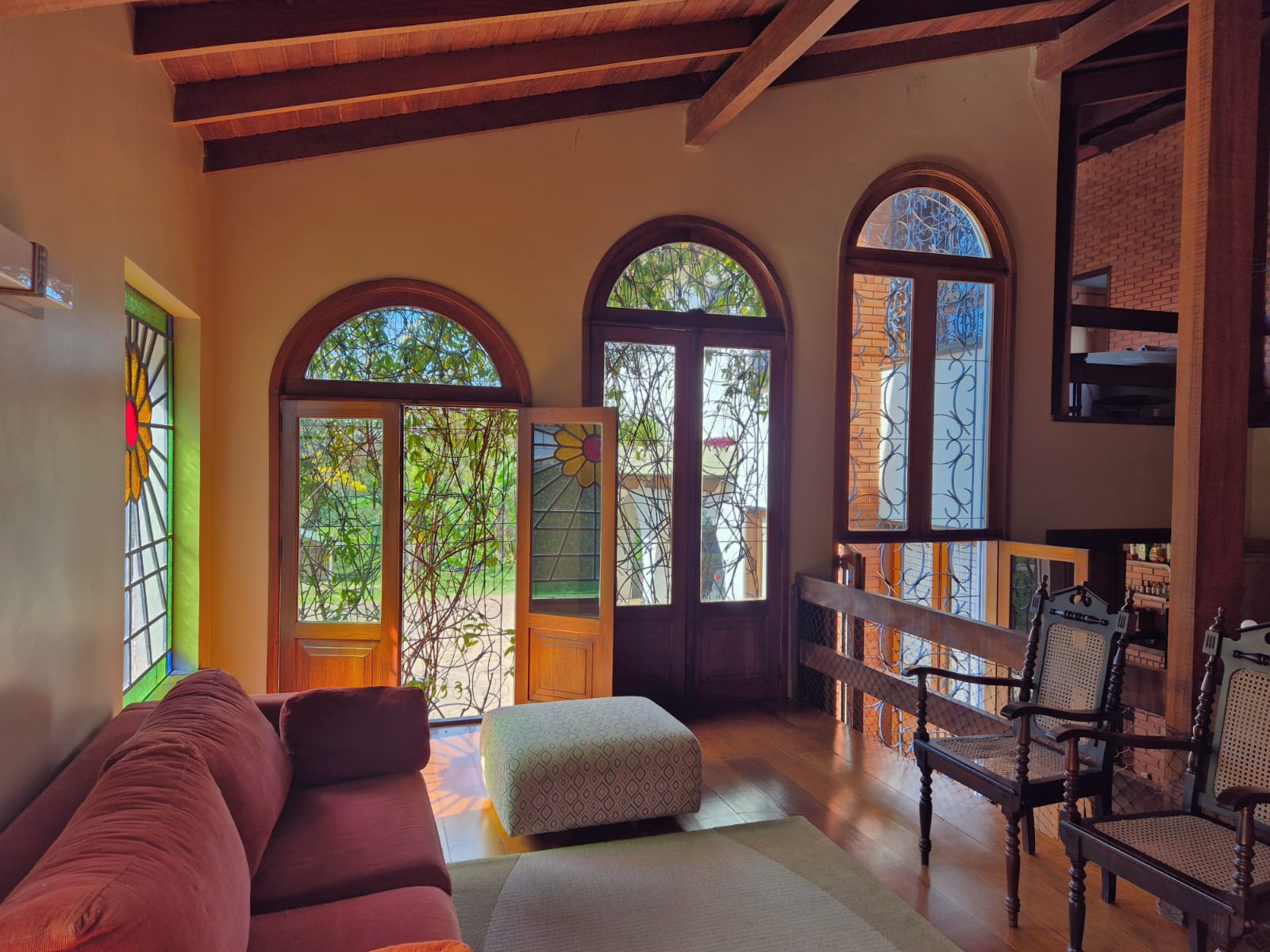 Casa à venda com 354m², 5 quartos, 1 suíte, 10 vagas no bairro Cristal em Porto Alegre - Foto 3
