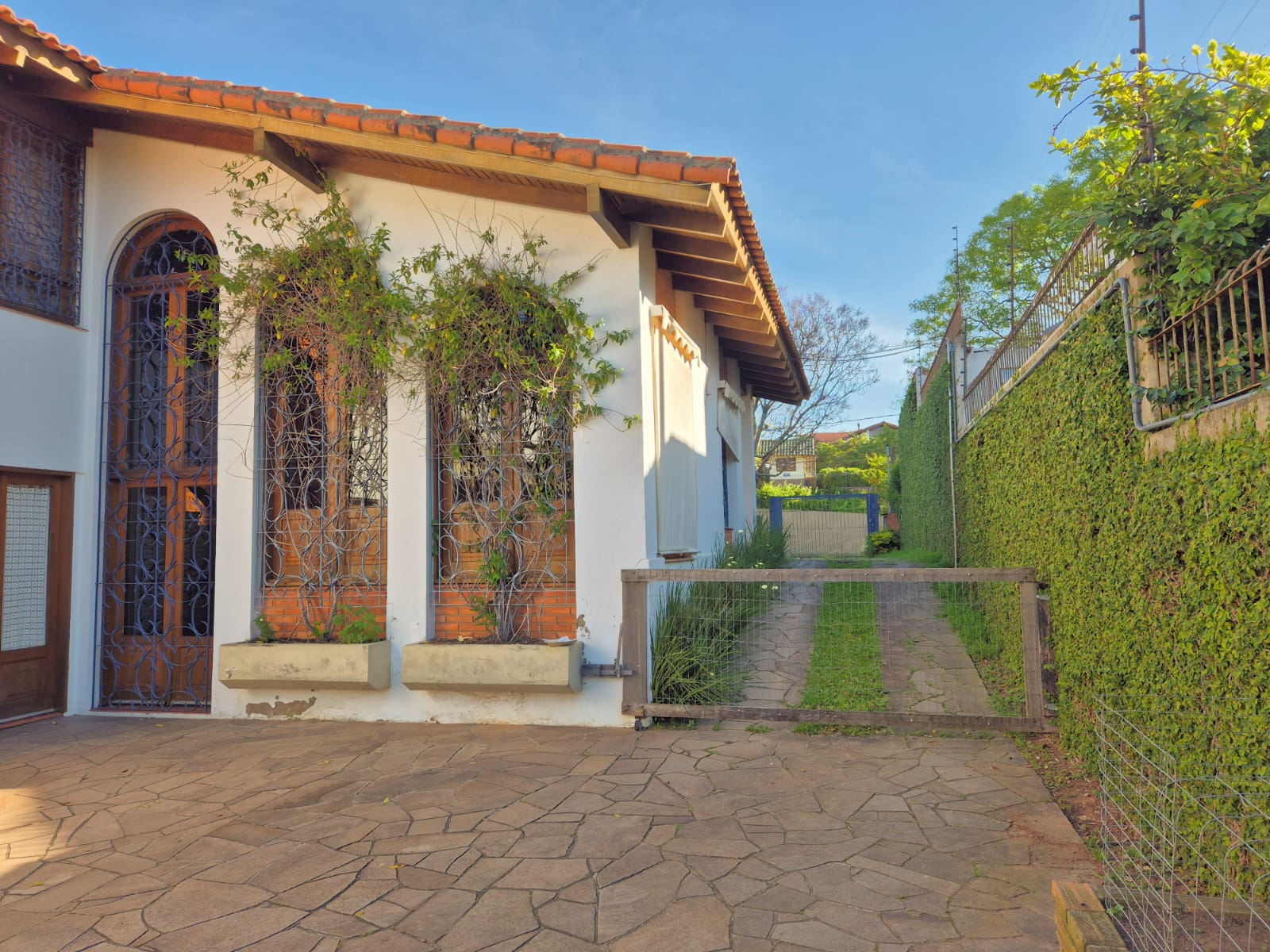 Casa à venda com 354m², 5 quartos, 1 suíte, 10 vagas no bairro Cristal em Porto Alegre - Foto 32