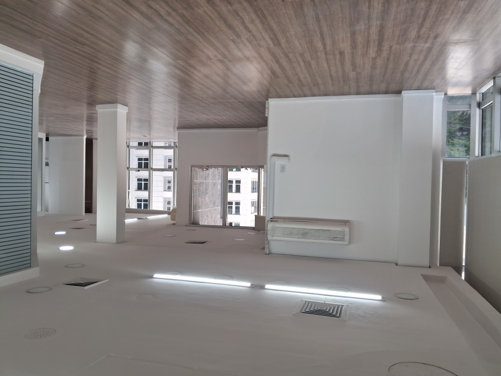Sala para alugar com 343m², 6 vagas no bairro Bela Vista em Porto Alegre - Foto 7