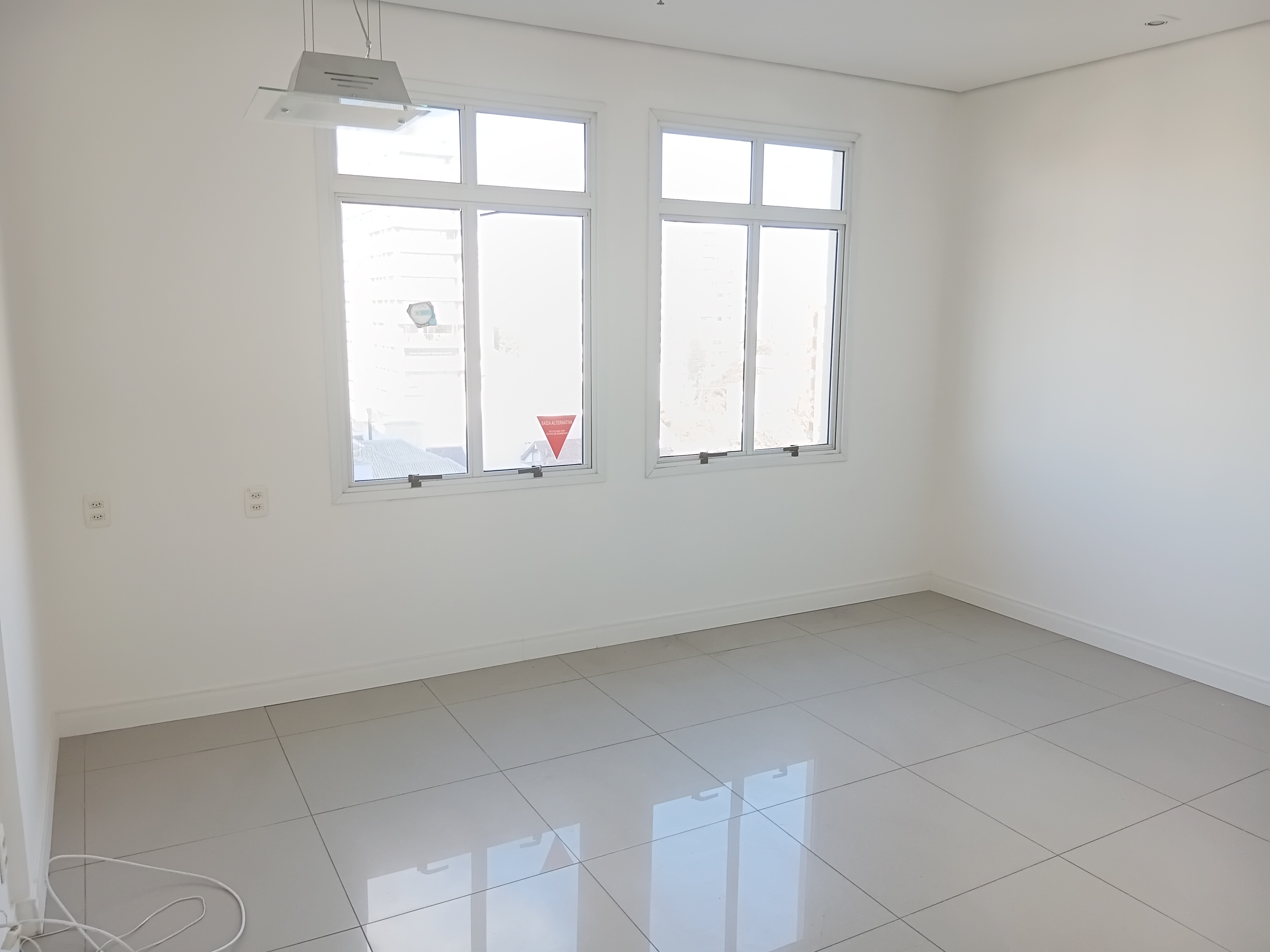 Sala para alugar com 33m², 1 vaga no bairro Menino Deus em Porto Alegre - Foto 11