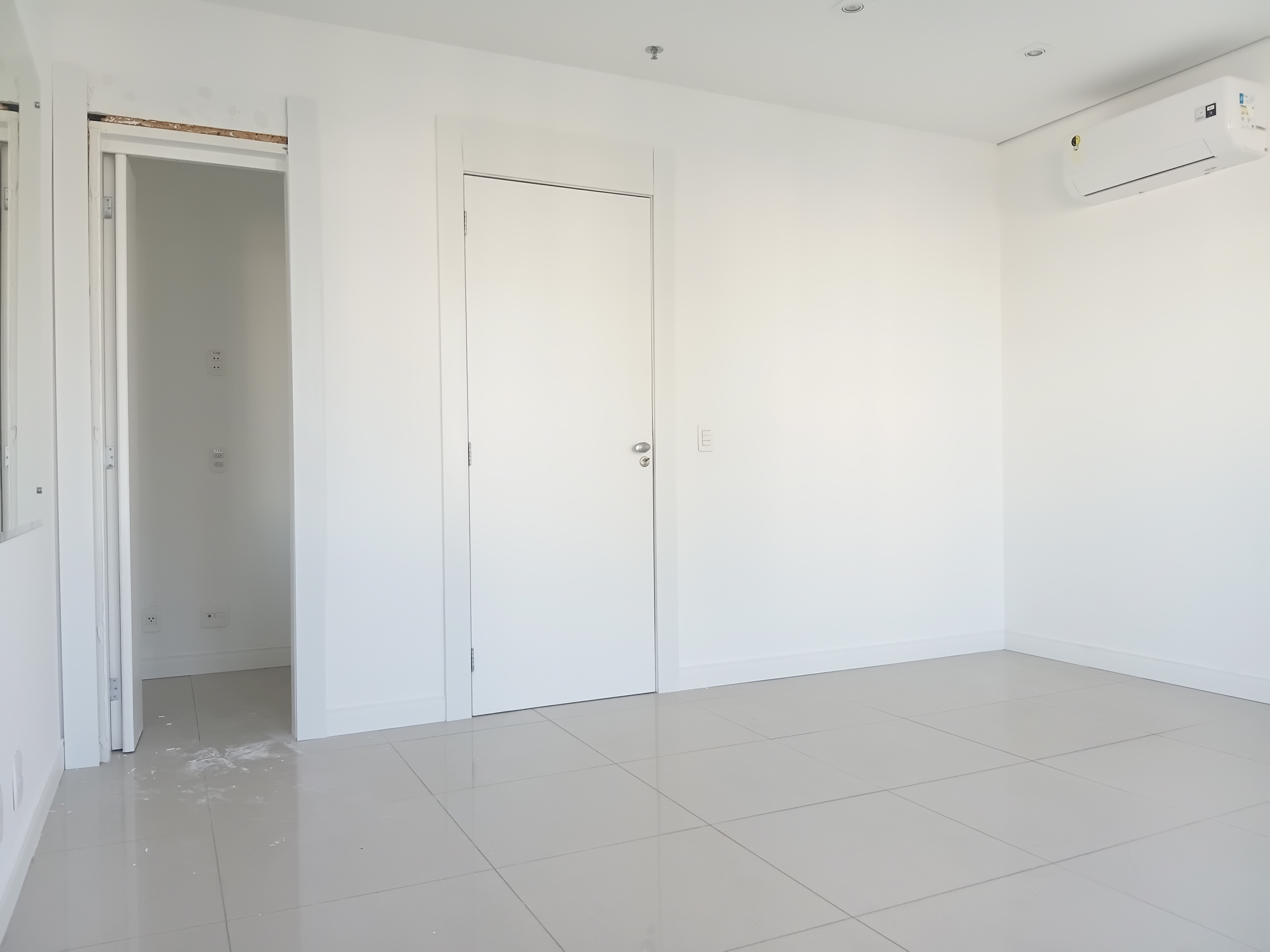 Sala para alugar com 33m², 1 vaga no bairro Menino Deus em Porto Alegre - Foto 13