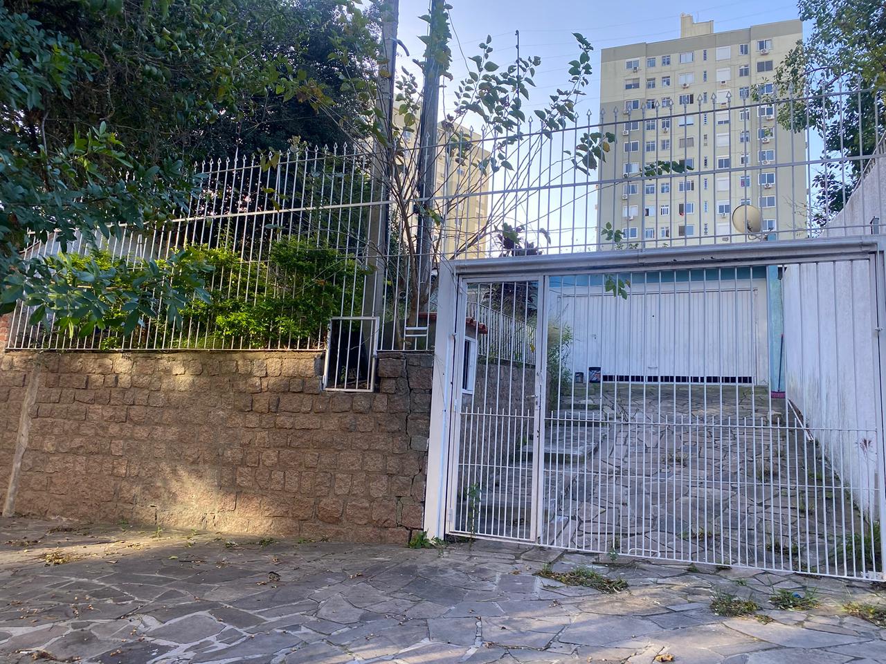 Casa à venda com 171m², 3 quartos, 2 vagas no bairro Tristeza em Porto Alegre - Foto 3