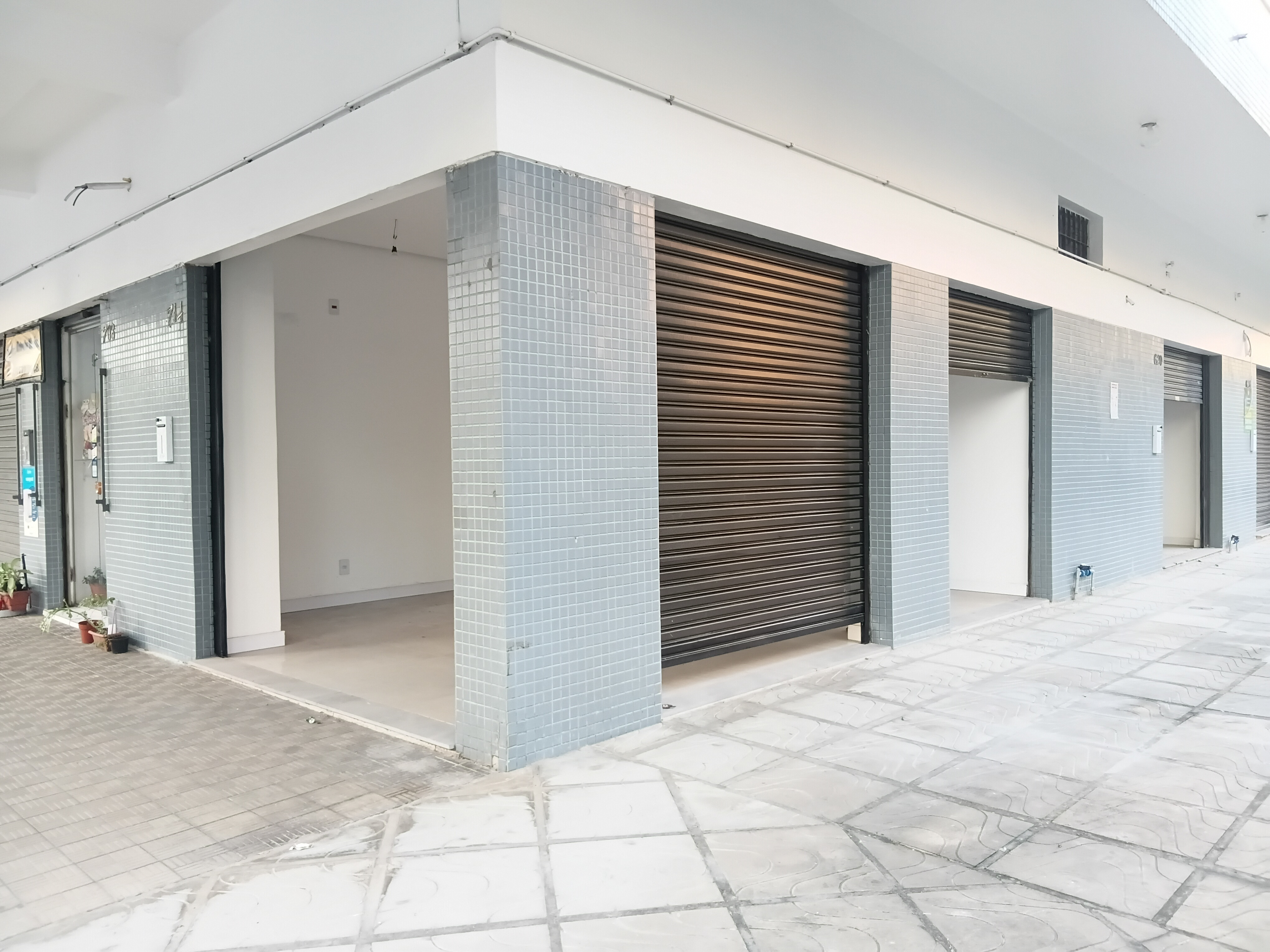 Loja para alugar com 34m² no bairro Menino Deus em Porto Alegre