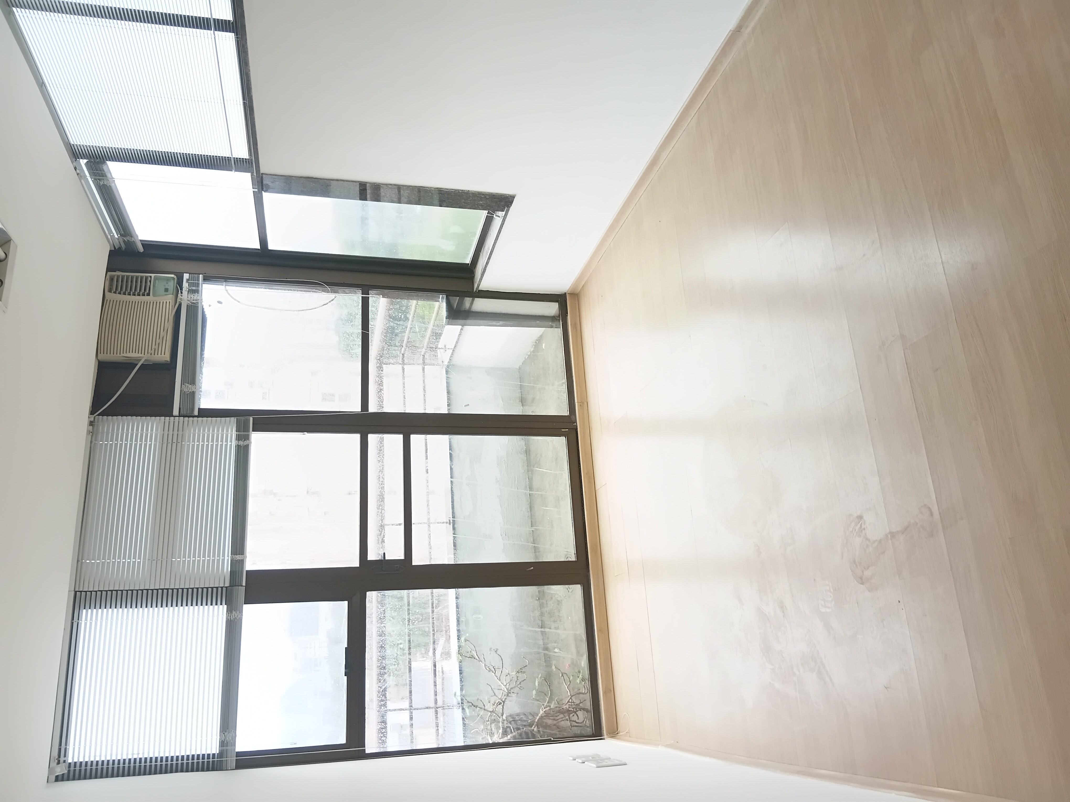 Sala para alugar com 102m² no bairro Menino Deus em Porto Alegre - Foto 12