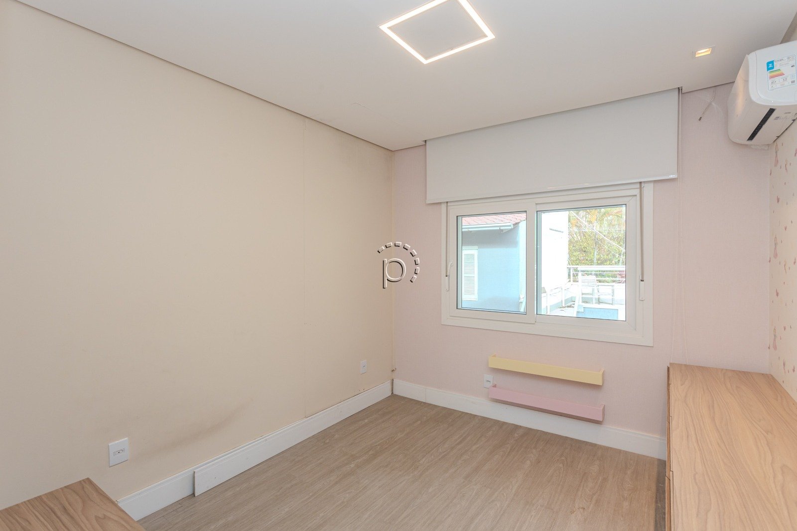 Casa em Condomínio à venda com 159m², 3 quartos, 1 suíte no bairro Tristeza em Porto Alegre - Foto 2