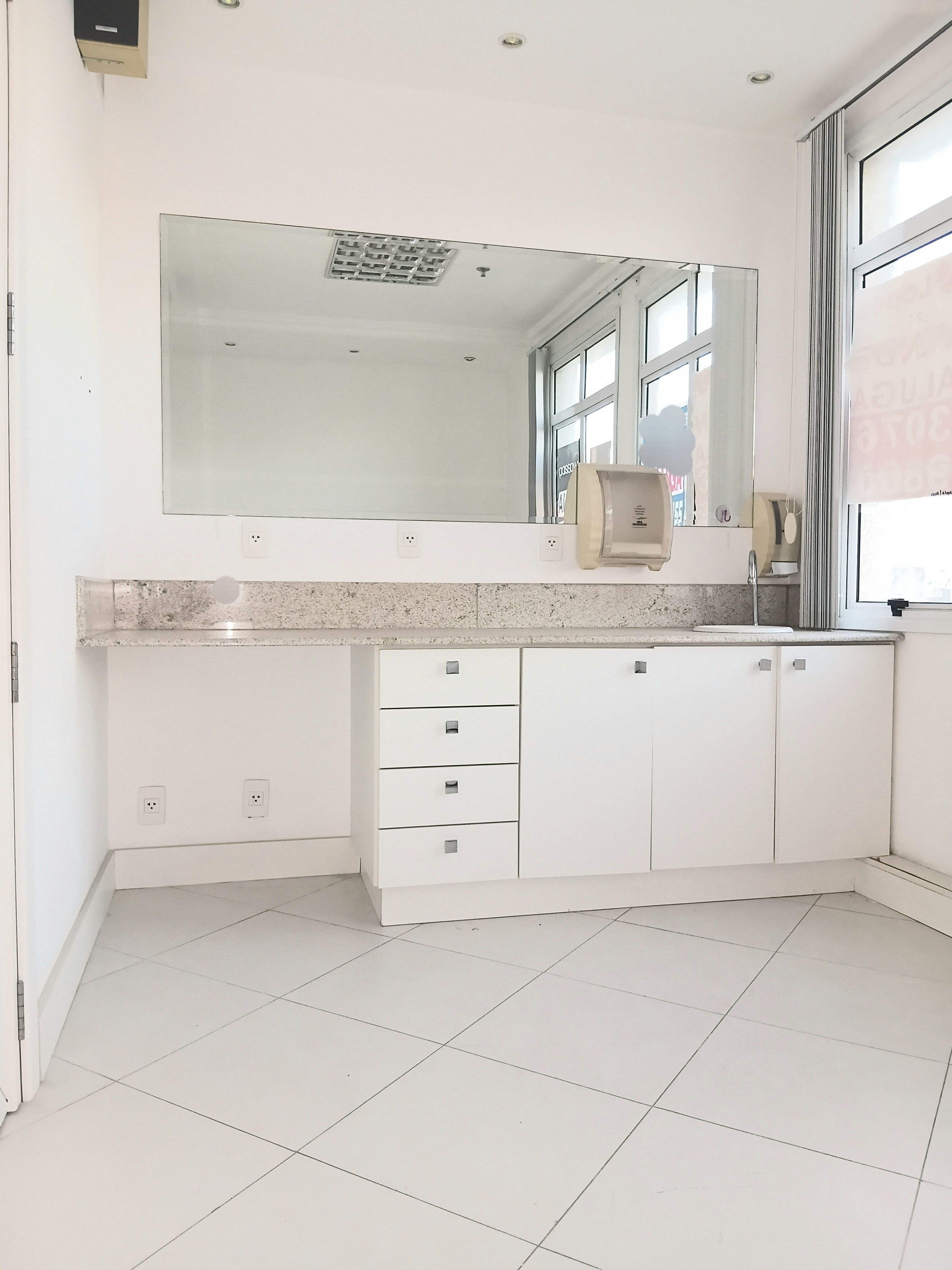Sala para alugar com 38m², 1 vaga no bairro Menino Deus em Porto Alegre - Foto 9