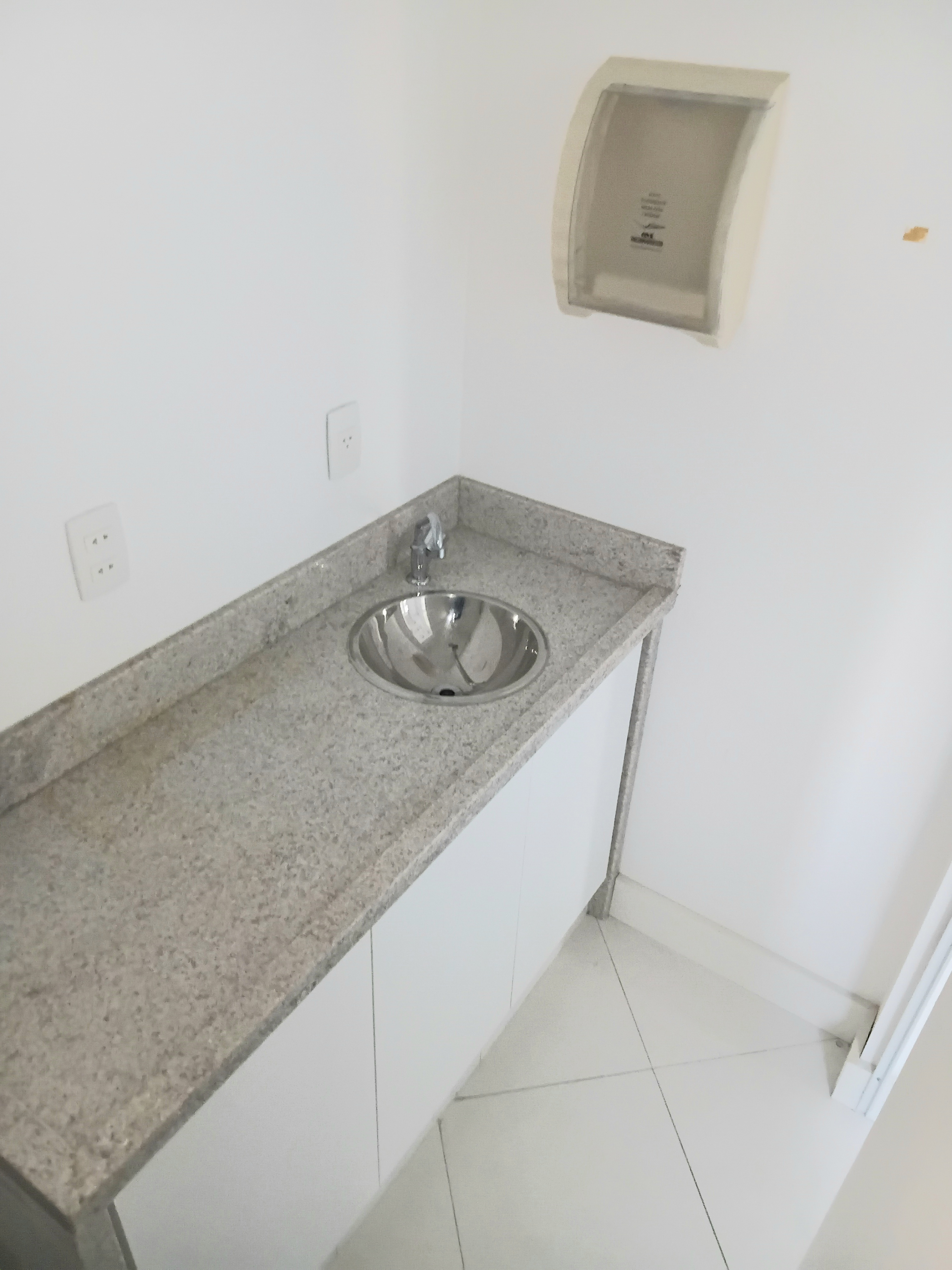 Sala para alugar com 38m², 1 vaga no bairro Menino Deus em Porto Alegre - Foto 14