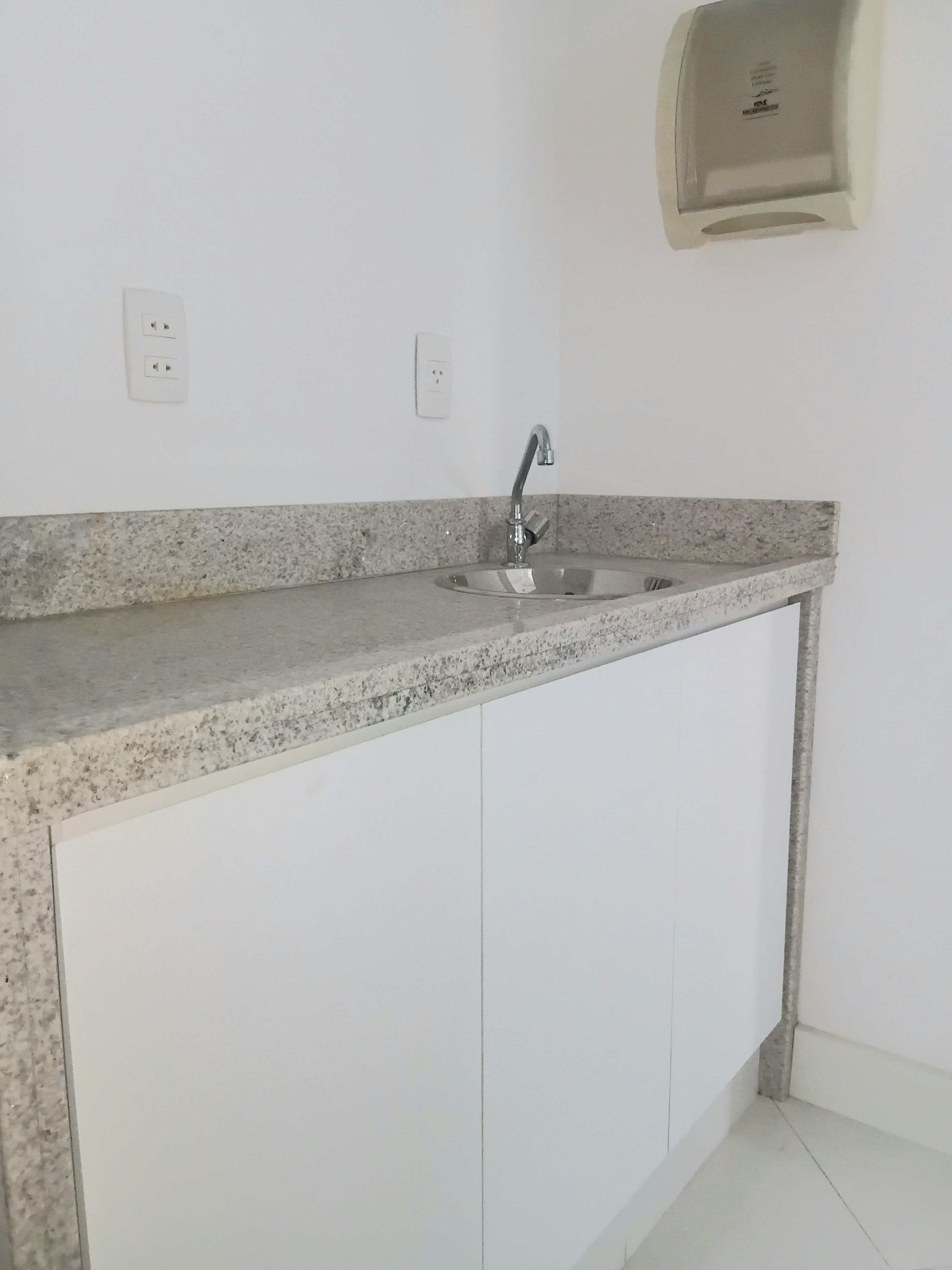 Sala para alugar com 38m², 1 vaga no bairro Menino Deus em Porto Alegre - Foto 15