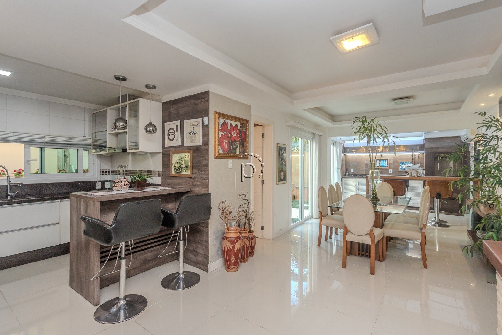 Casa à venda com 190m², 4 quartos, 3 suítes no bairro Jardim Isabel em Porto Alegre - Foto 9