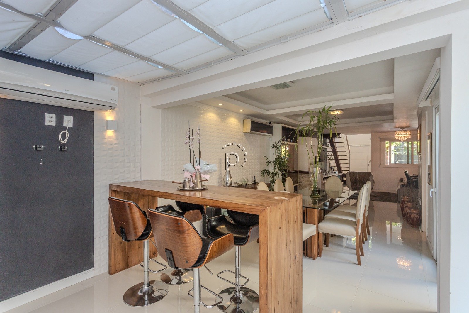 Casa à venda com 190m², 4 quartos, 3 suítes no bairro Jardim Isabel em Porto Alegre - Foto 15