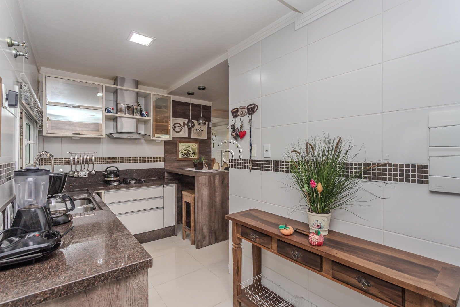 Casa à venda com 190m², 4 quartos, 3 suítes no bairro Jardim Isabel em Porto Alegre - Foto 17