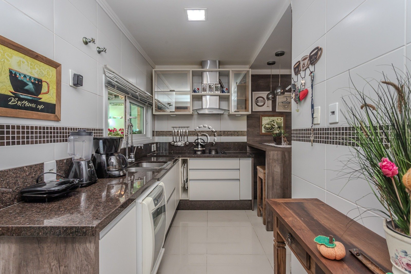 Casa à venda com 190m², 4 quartos, 3 suítes no bairro Jardim Isabel em Porto Alegre - Foto 18