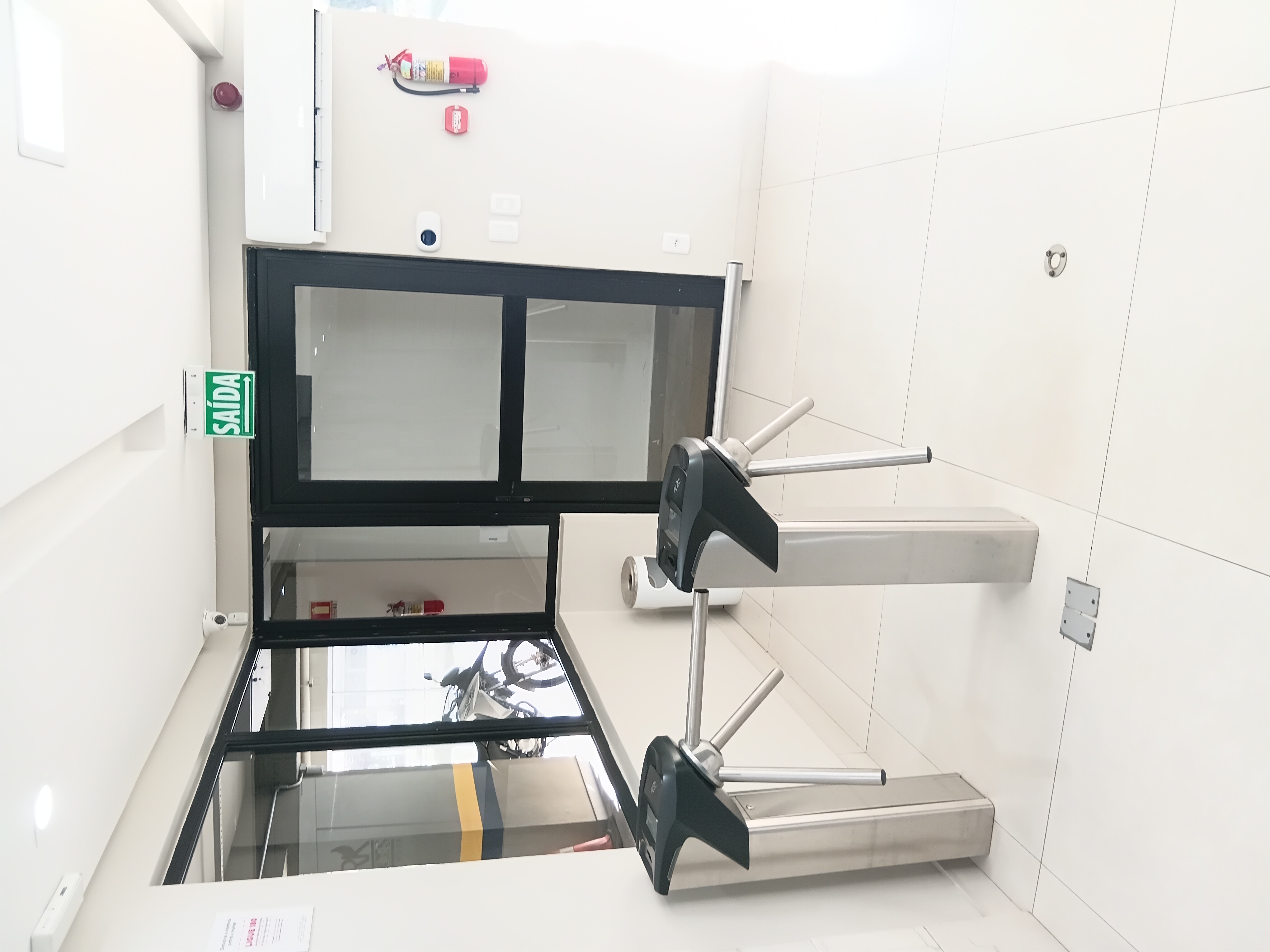 Sala à venda com 44m², 1 vaga no bairro Praia de Belas em Porto Alegre - Foto 10