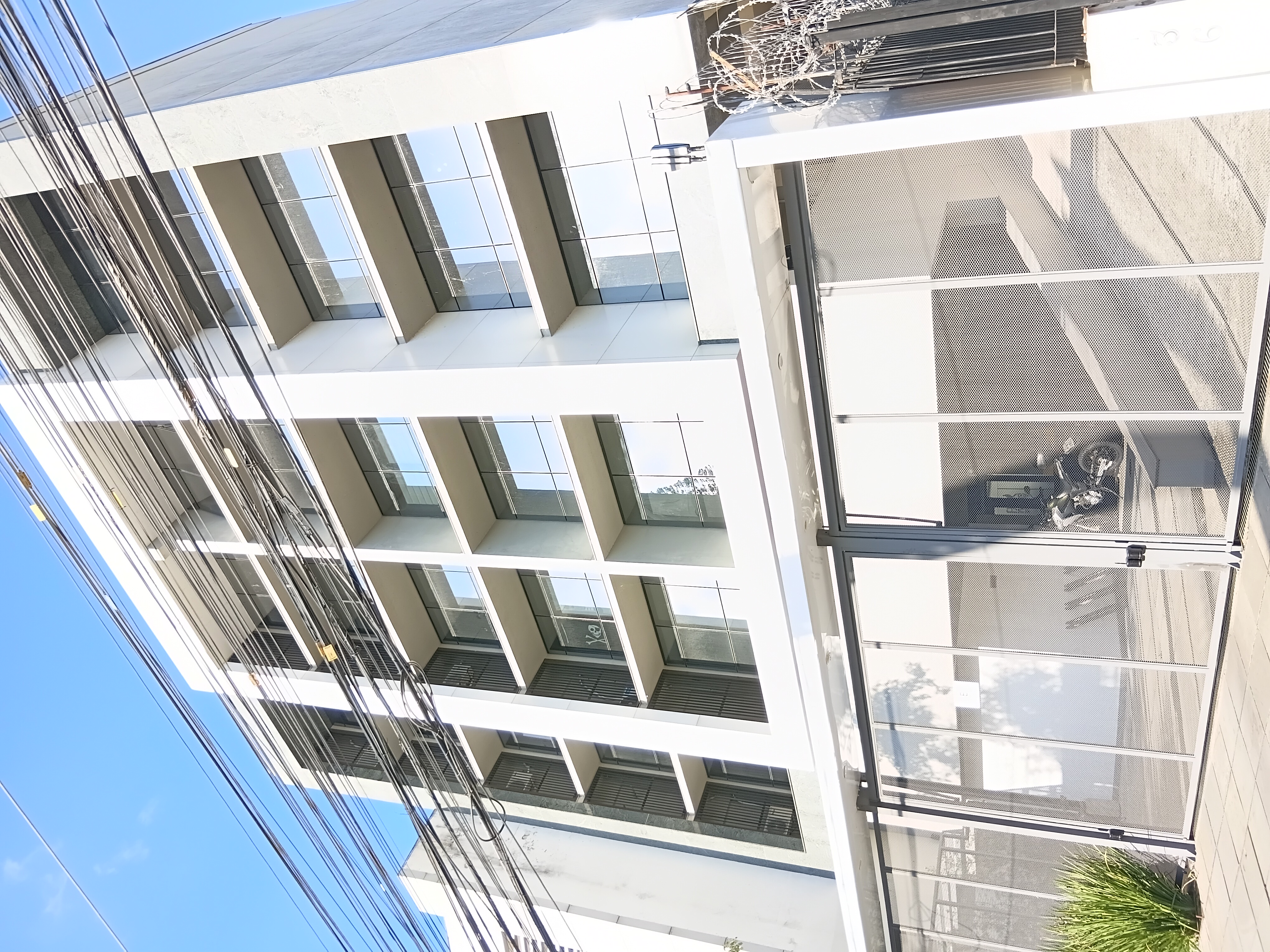 Sala à venda com 44m², 1 vaga no bairro Praia de Belas em Porto Alegre