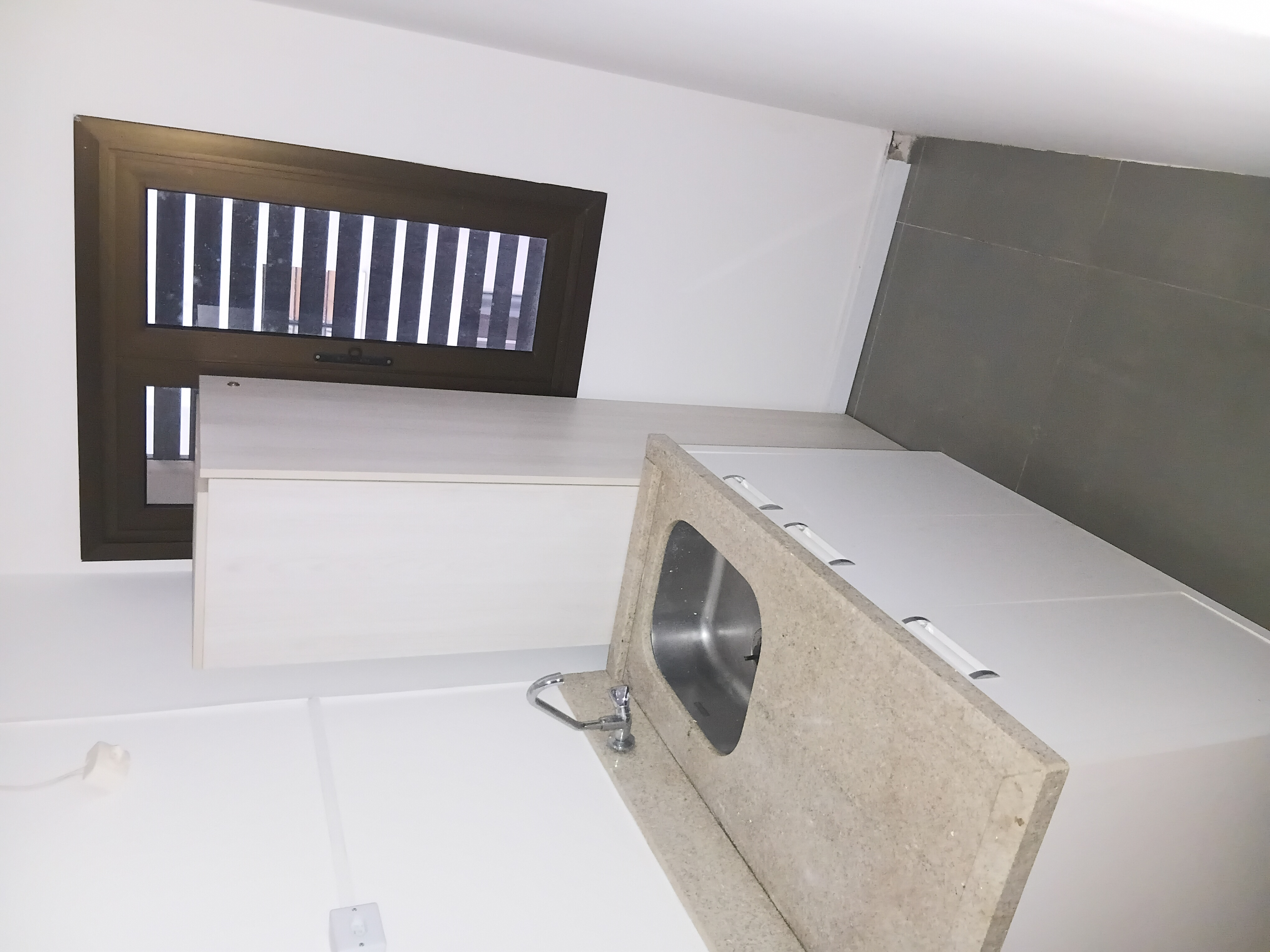 Sala para alugar com 56m², 2 vagas no bairro Menino Deus em Porto Alegre - Foto 13