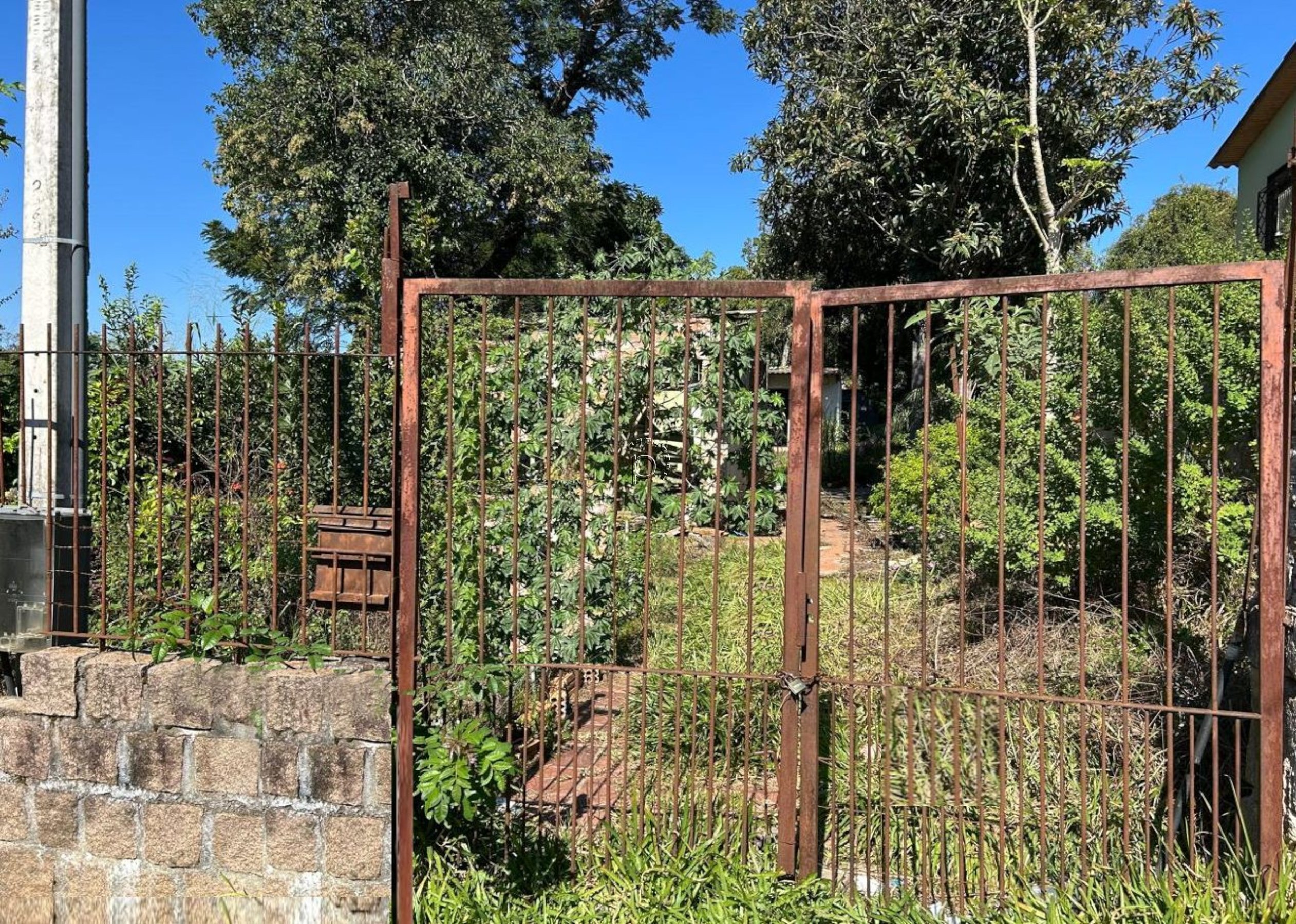 Terreno à venda com 703m² no bairro Camaquã em Porto Alegre - Foto 2