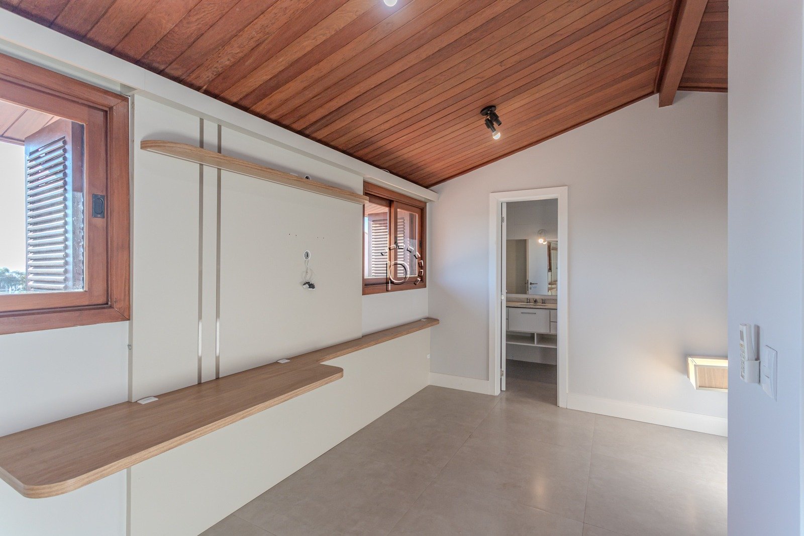 Casa em Condomínio à venda com 214m², 3 quartos no bairro Cristal em Porto Alegre - Foto 15