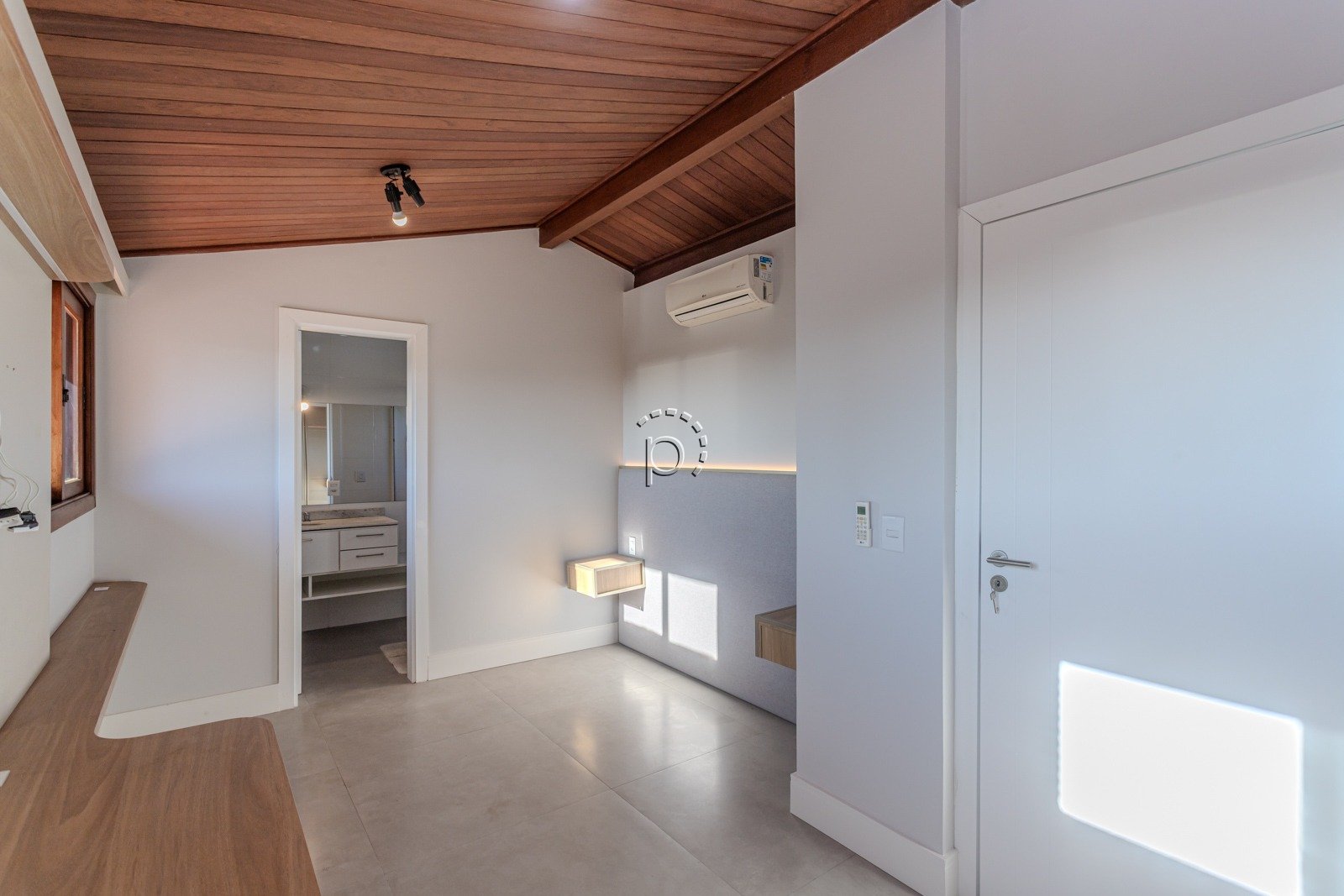 Casa em Condomínio à venda com 214m², 3 quartos no bairro Cristal em Porto Alegre - Foto 18