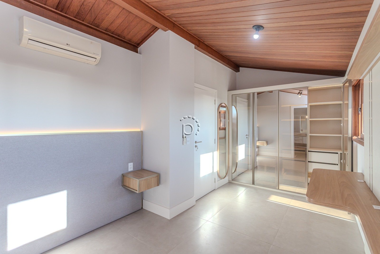 Casa em Condomínio à venda com 214m², 3 quartos no bairro Cristal em Porto Alegre - Foto 12