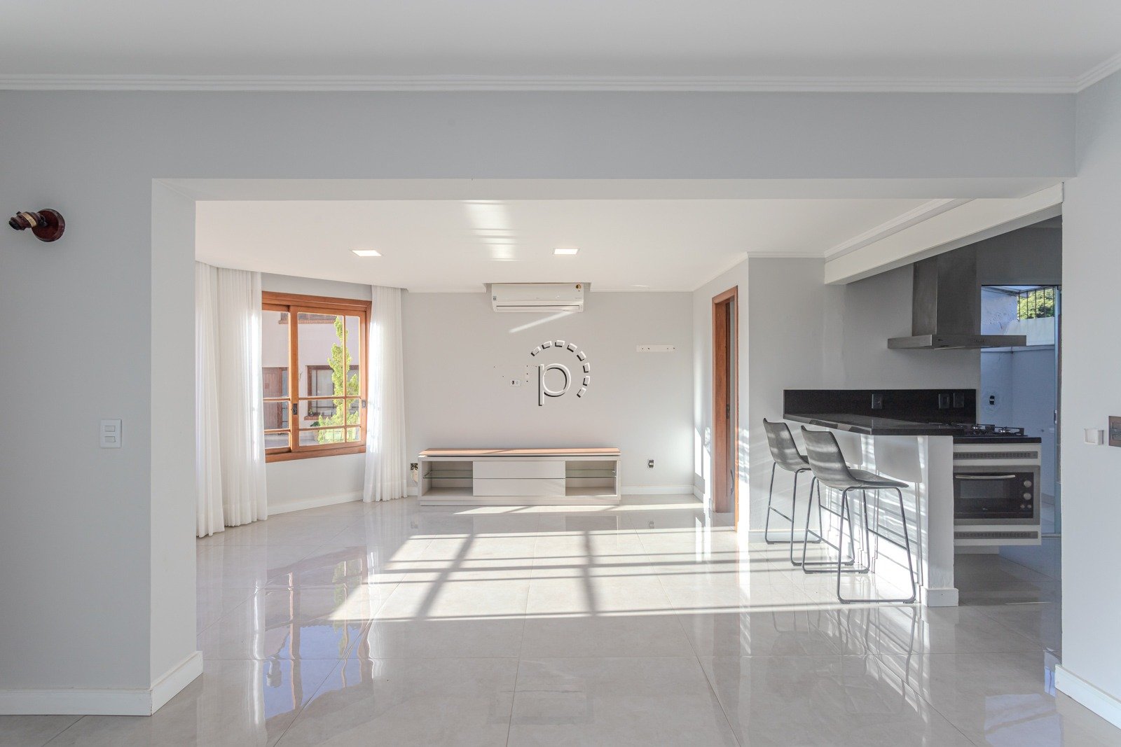 Casa em Condomínio à venda com 214m², 3 quartos no bairro Cristal em Porto Alegre - Foto 4