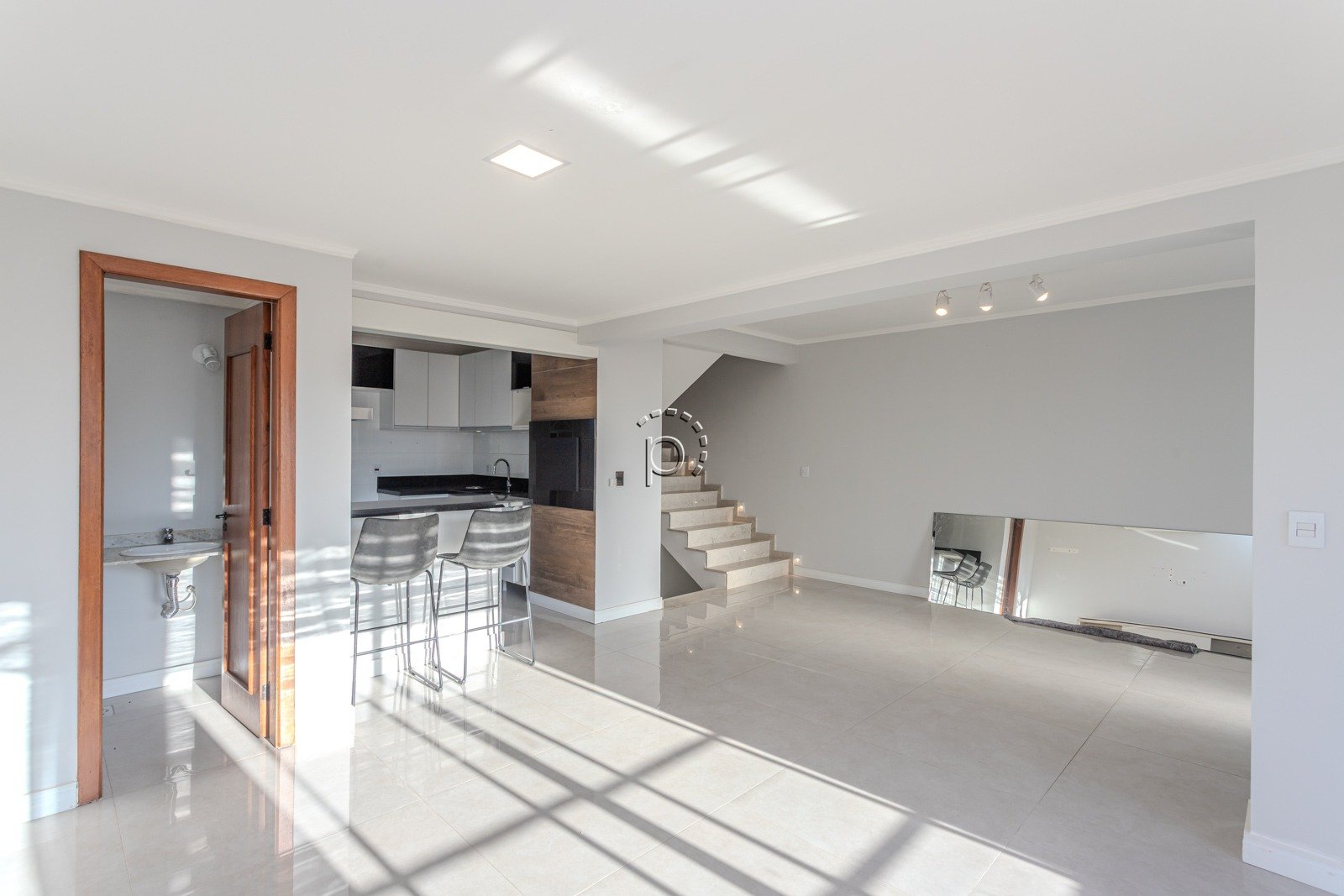 Casa em Condomínio à venda com 214m², 3 quartos no bairro Cristal em Porto Alegre - Foto 5