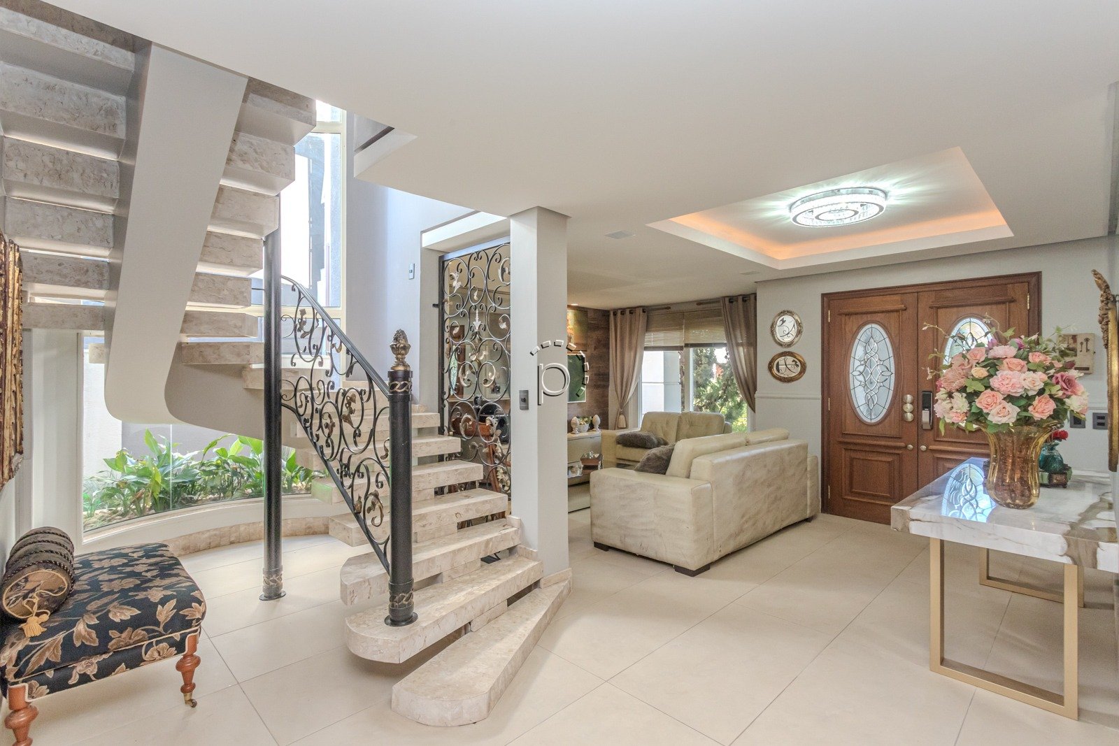 Casa em Condomínio à venda com 592m², 3 quartos, 3 suítes no bairro Terra Ville em Porto Alegre - Foto 4