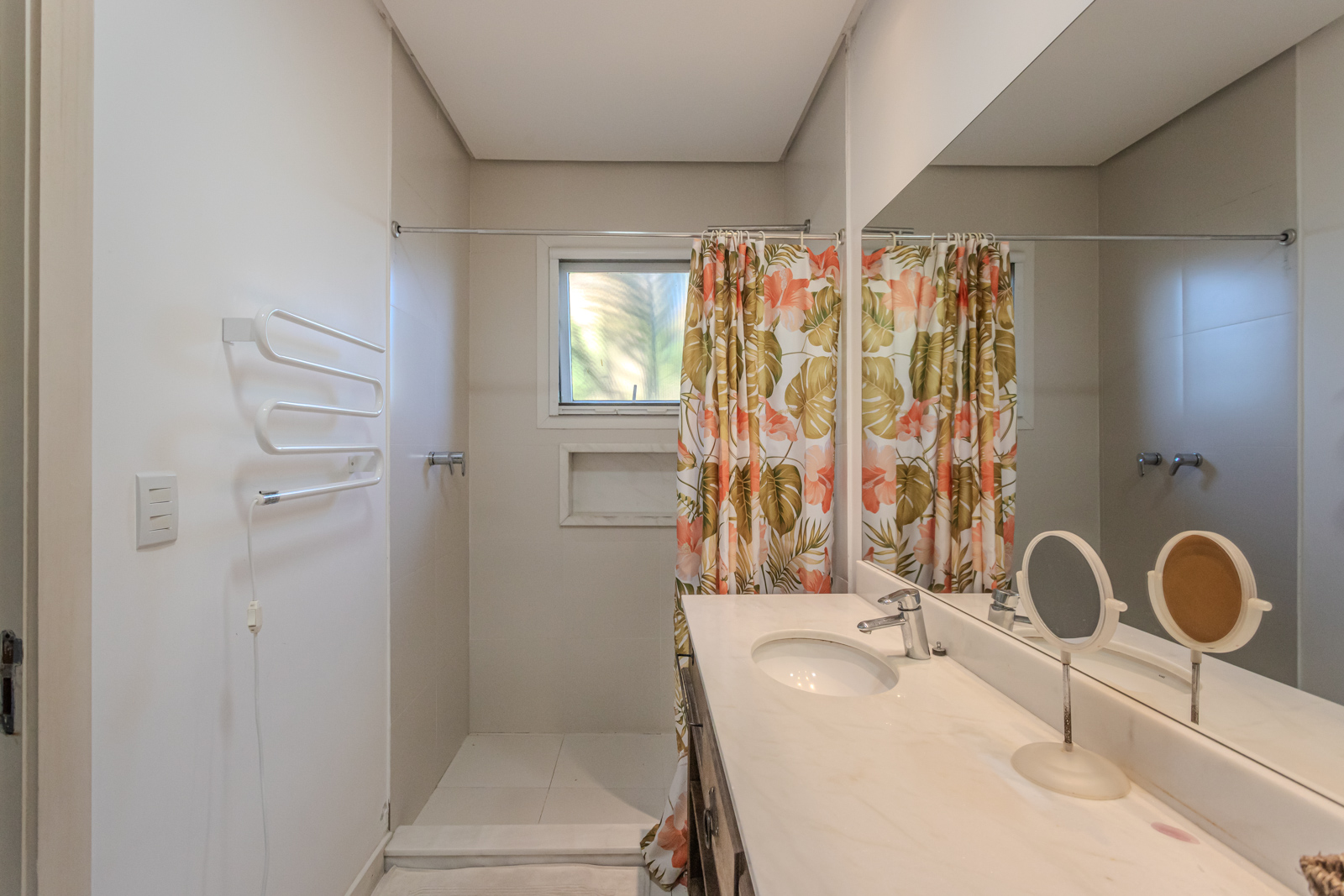 Casa em Condomínio à venda com 341m², 4 quartos, 4 suítes, 4 vagas no bairro Terra Ville em Porto Alegre - Foto 36