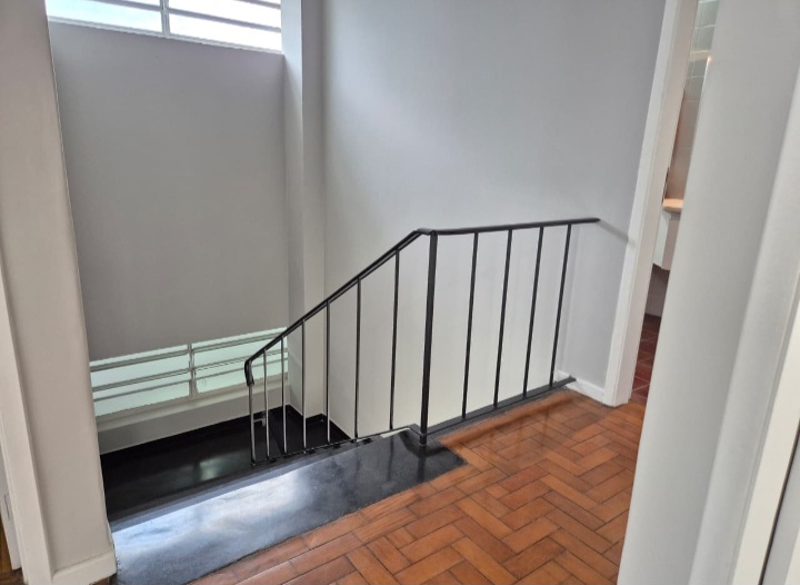 Casa para alugar com 244m², 5 vagas no bairro Menino Deus em Porto Alegre - Foto 12