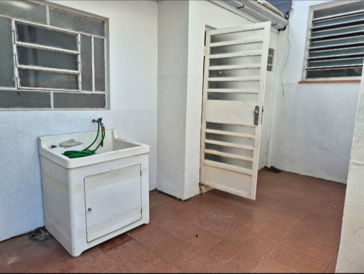 Casa para alugar com 244m², 5 vagas no bairro Menino Deus em Porto Alegre - Foto 13