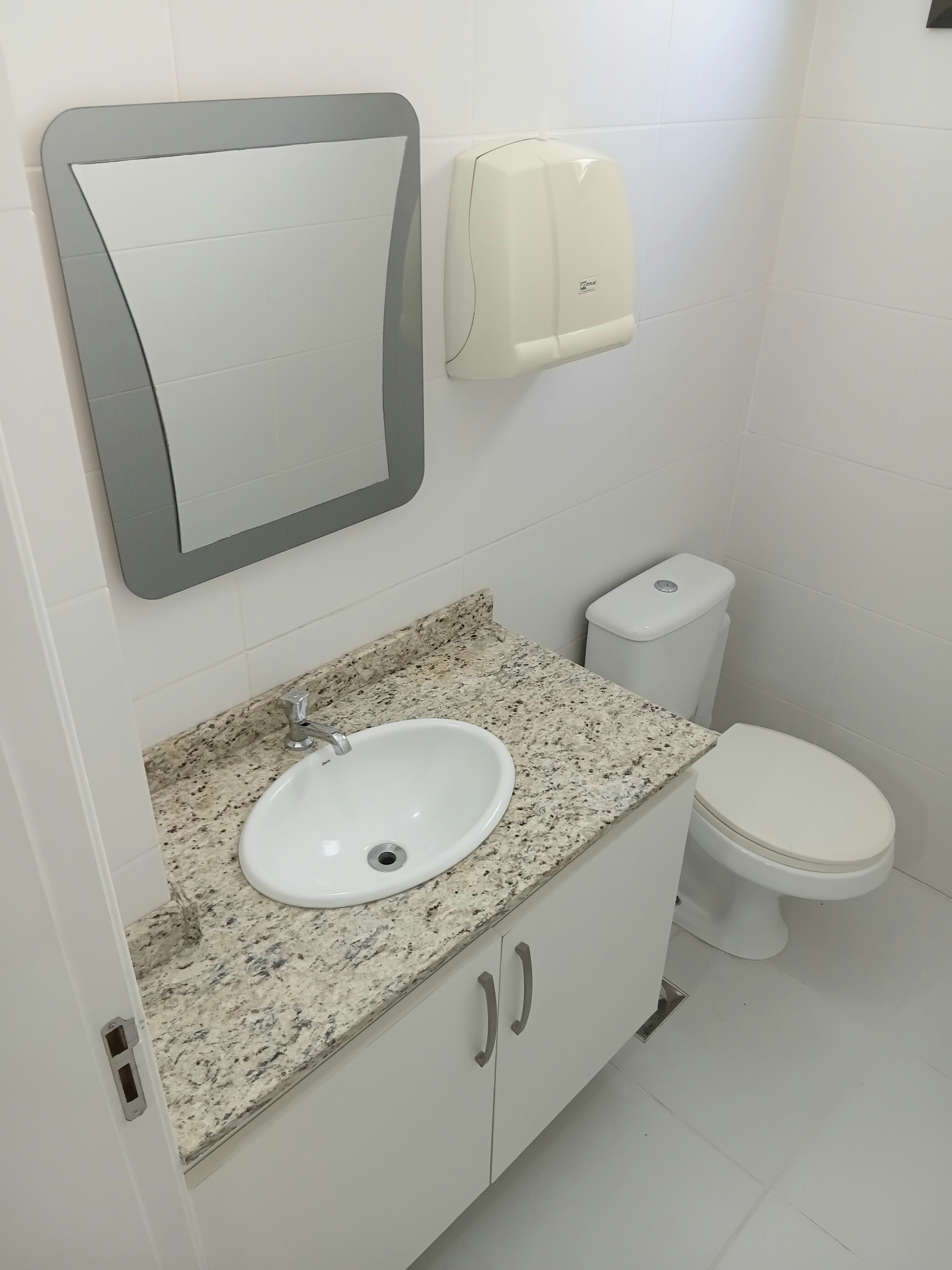 Sala para alugar com 29m², 1 vaga no bairro Menino Deus em Porto Alegre - Foto 15