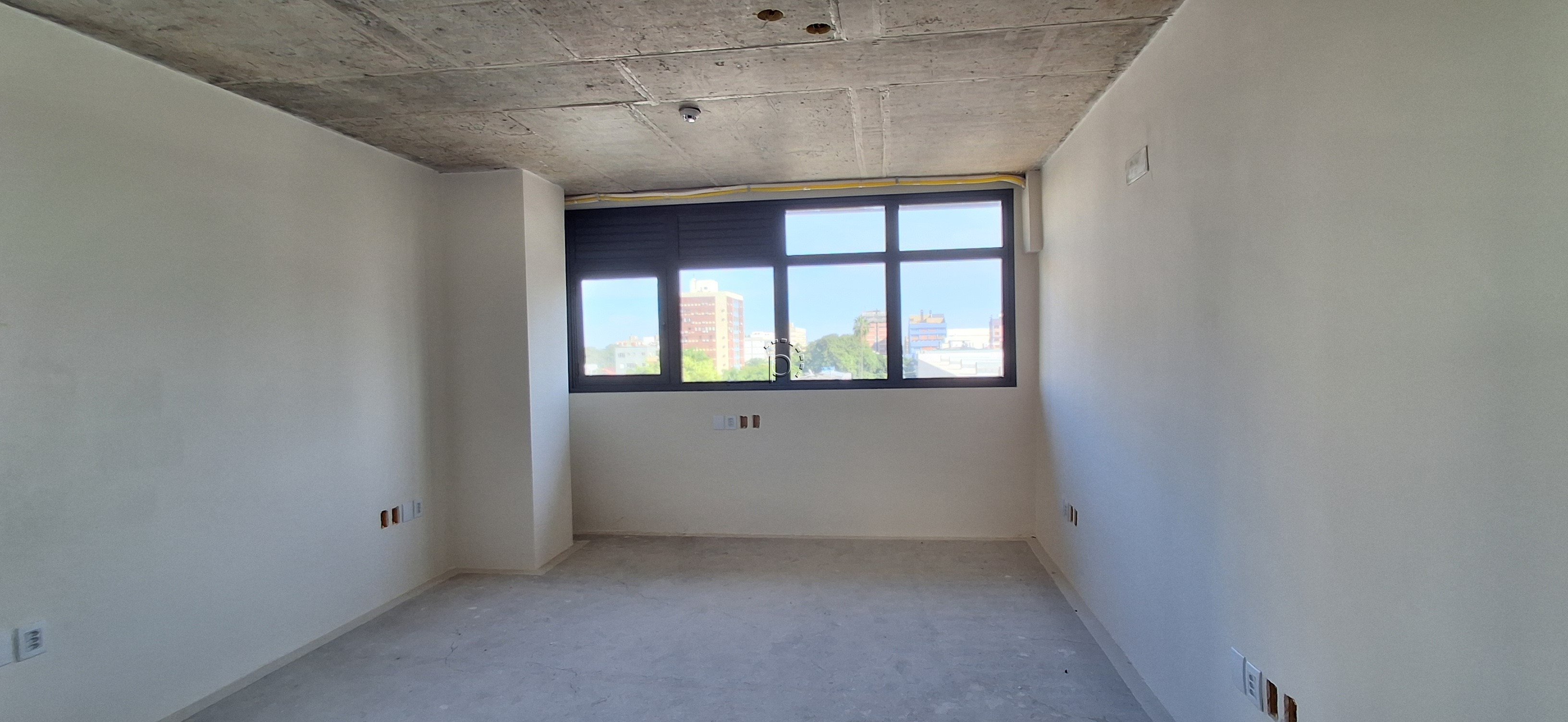 Sala para alugar com 32m² no bairro Menino Deus em Porto Alegre - Foto 2