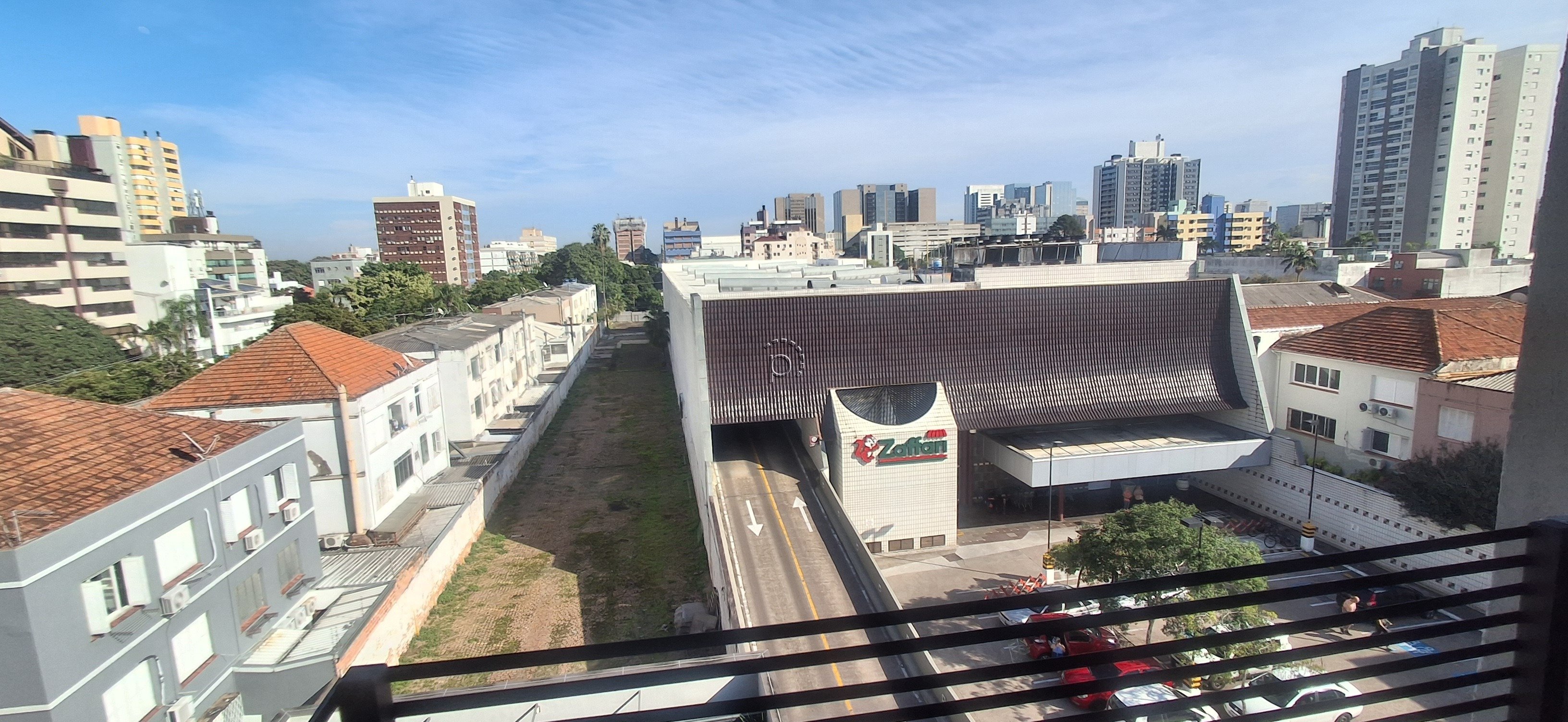 Sala para alugar com 28m² no bairro Menino Deus em Porto Alegre - Foto 7
