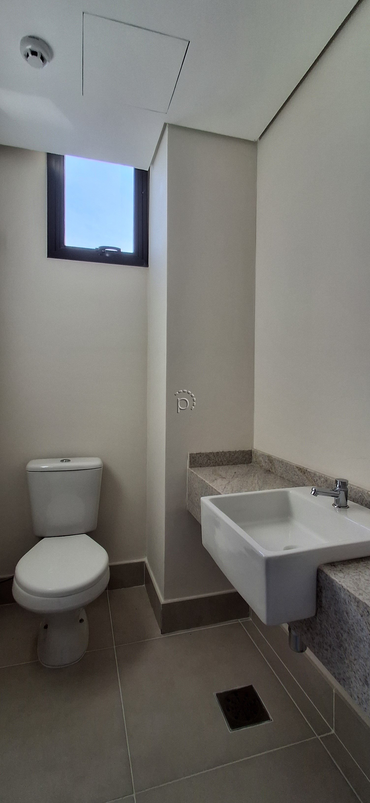 Sala para alugar com 28m² no bairro Menino Deus em Porto Alegre - Foto 6