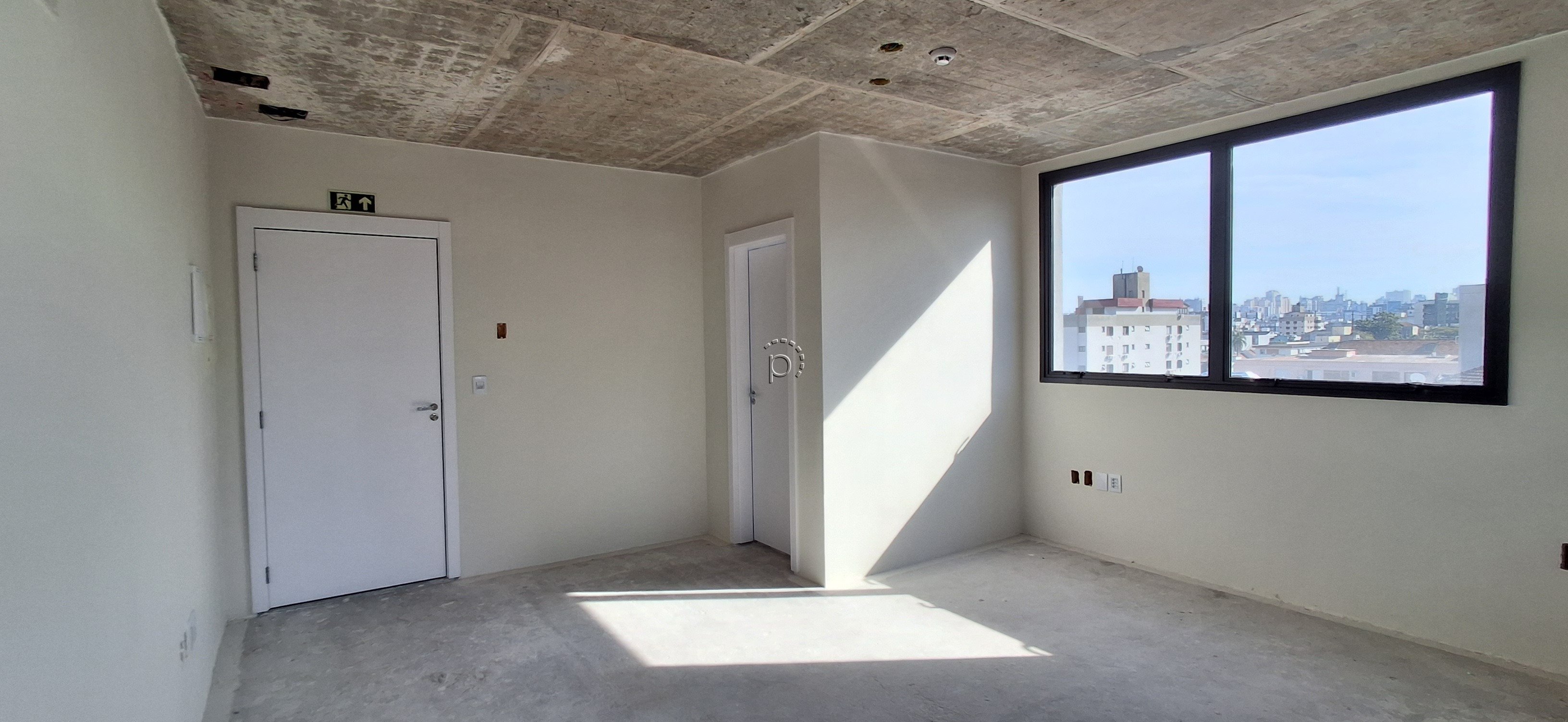 Sala para alugar com 28m² no bairro Menino Deus em Porto Alegre - Foto 3