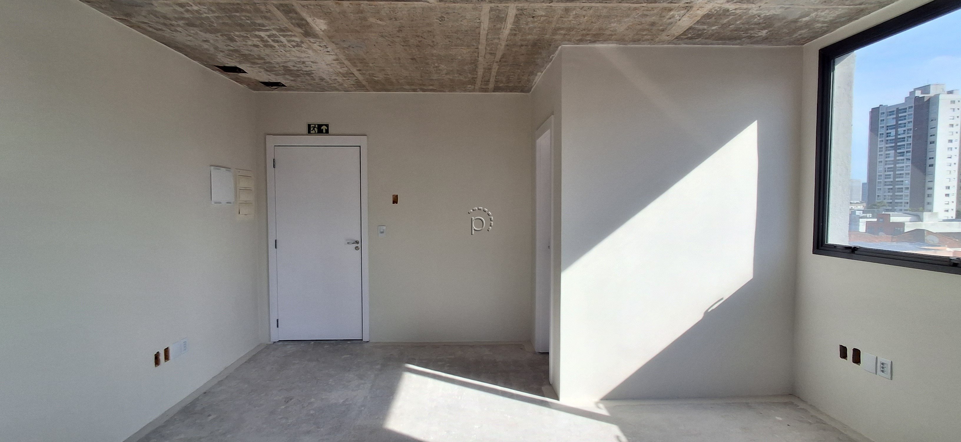 Sala para alugar com 28m² no bairro Menino Deus em Porto Alegre - Foto 4
