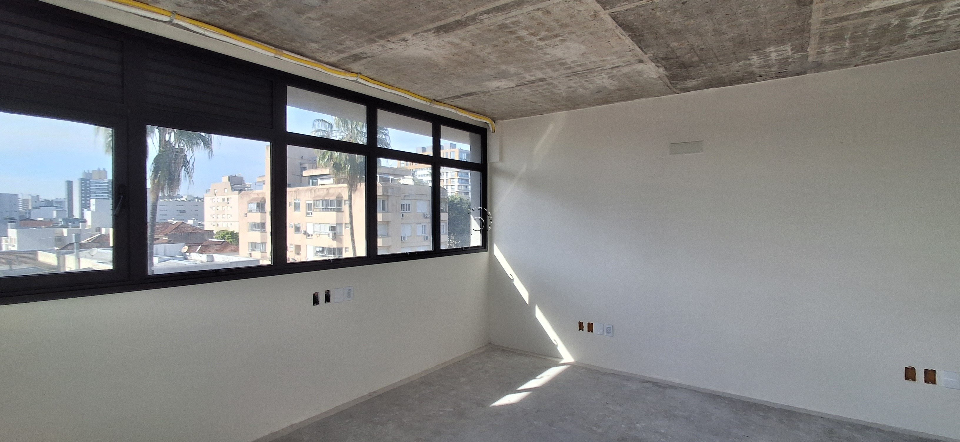 Sala para alugar com 28m² no bairro Menino Deus em Porto Alegre - Foto 6