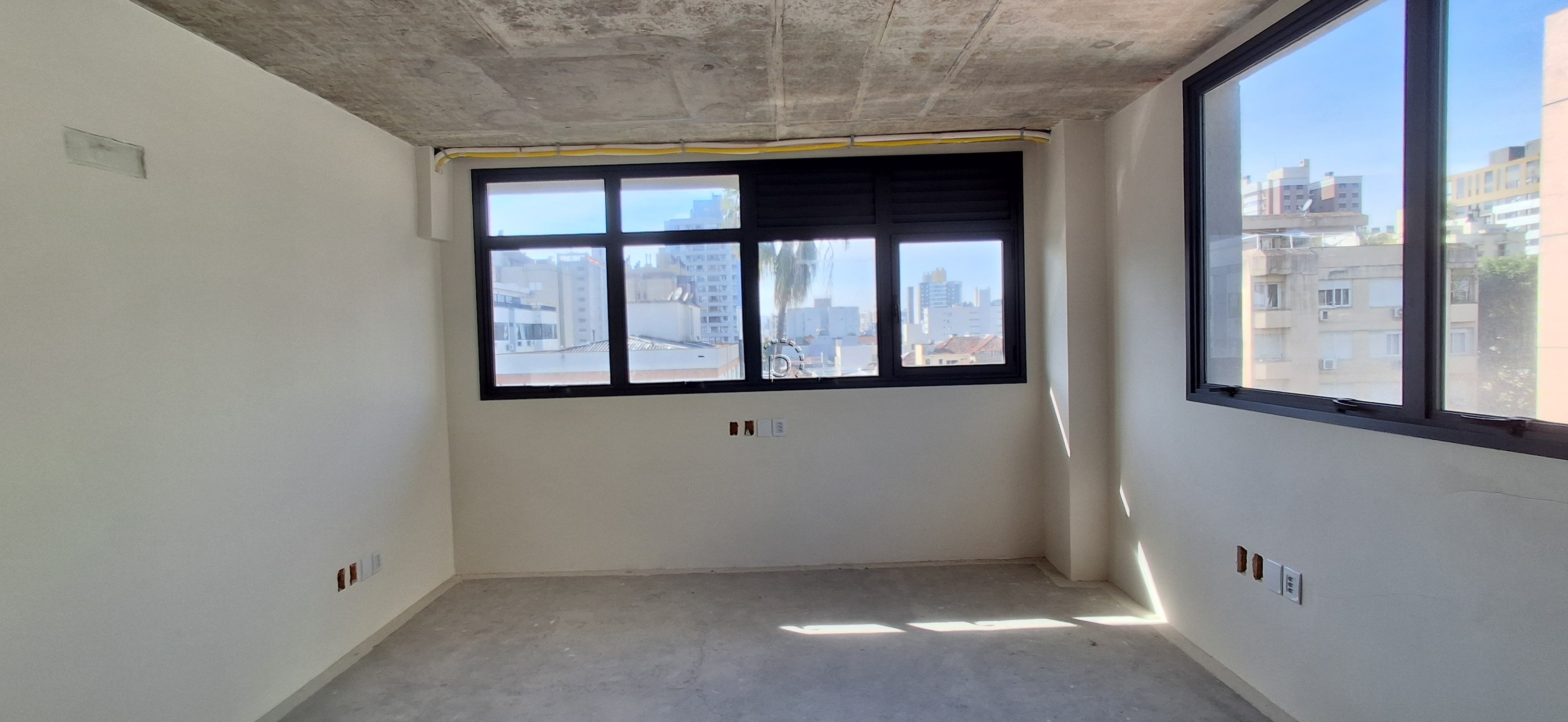 Sala para alugar com 32m² no bairro Menino Deus em Porto Alegre - Foto 3